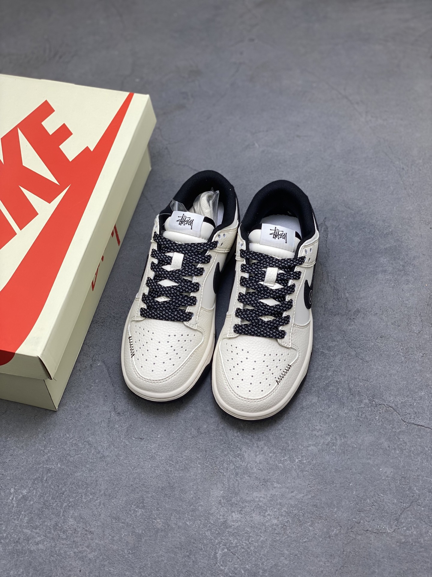 Nike SB Dunk Low Premium Custom Casual Sneakers - Stylish and Comfortable 9 i1752509544345 4302 0 7