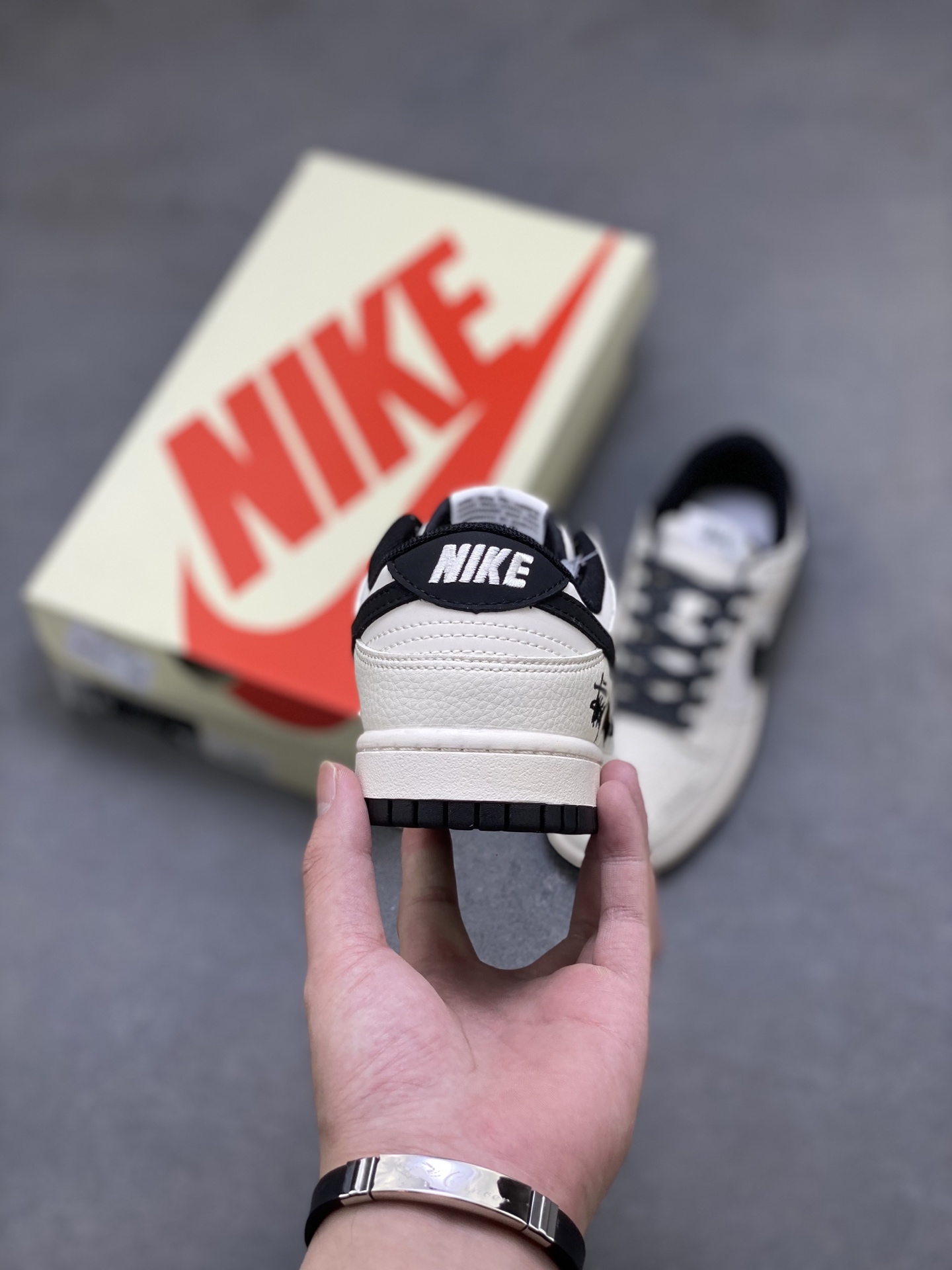 Nike SB Dunk Low Premium Custom Casual Sneakers - Stylish and Comfortable 5 i1752509548534 1424 0 3