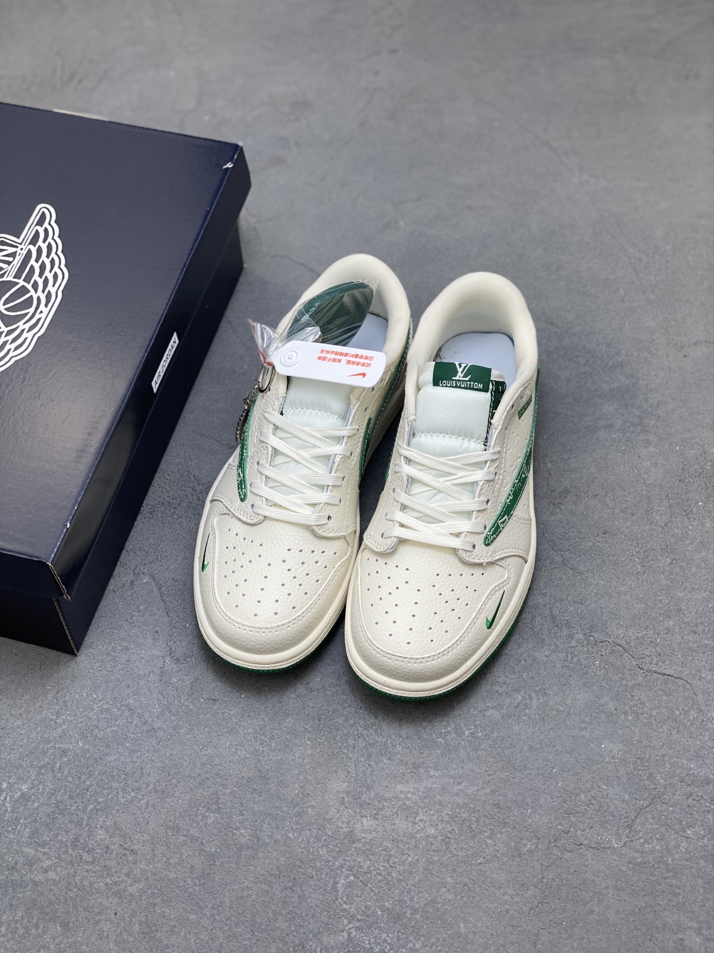 Nike Air Jordan 1 x Travis Scott Custom Low Top Sneakers - Limited Edition 8 i1752509612601 1237 0 7