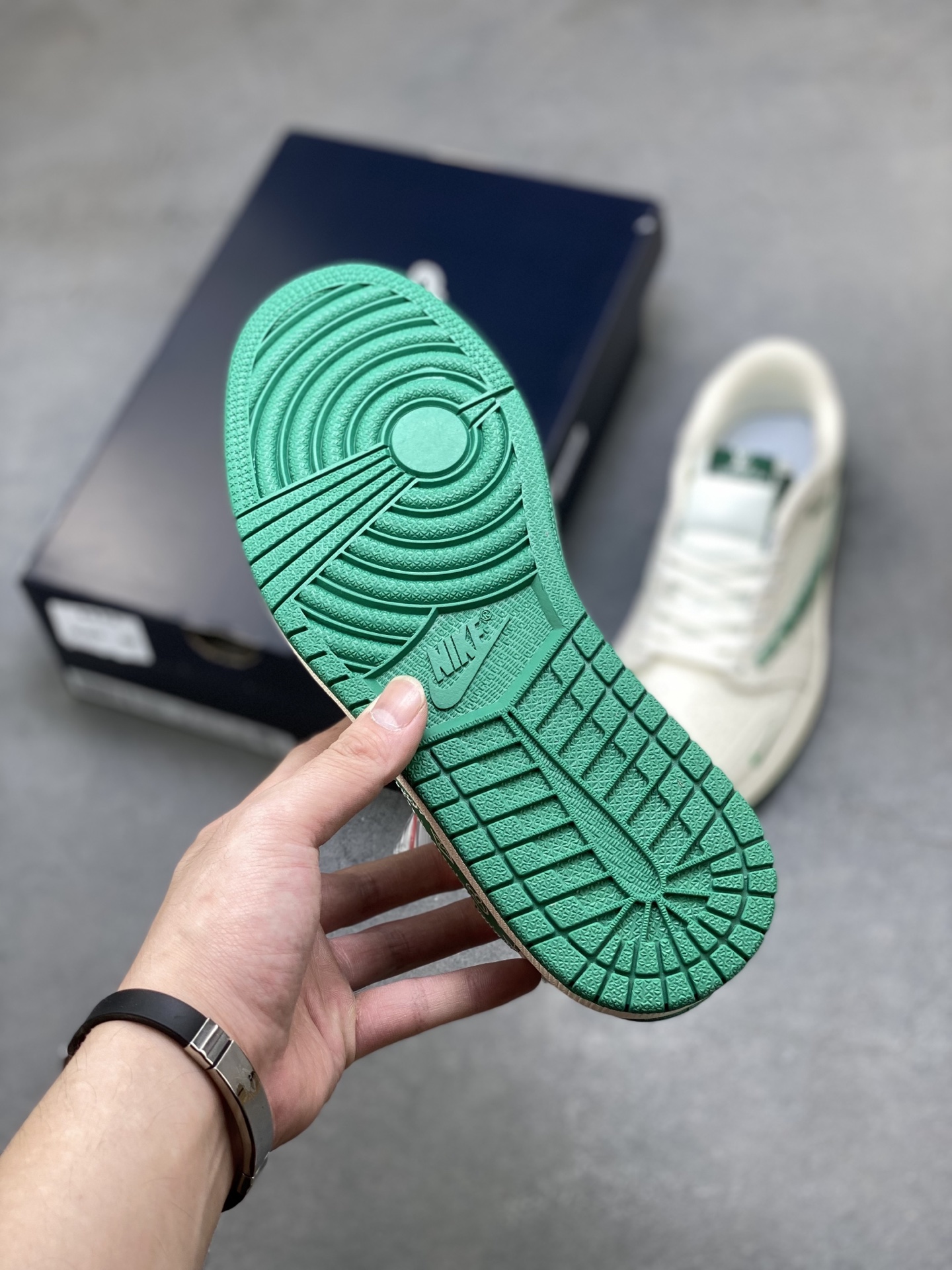 Nike Air Jordan 1 x Travis Scott Custom Low Top Sneakers - Limited Edition 6 i1752509625100 3880 0 5