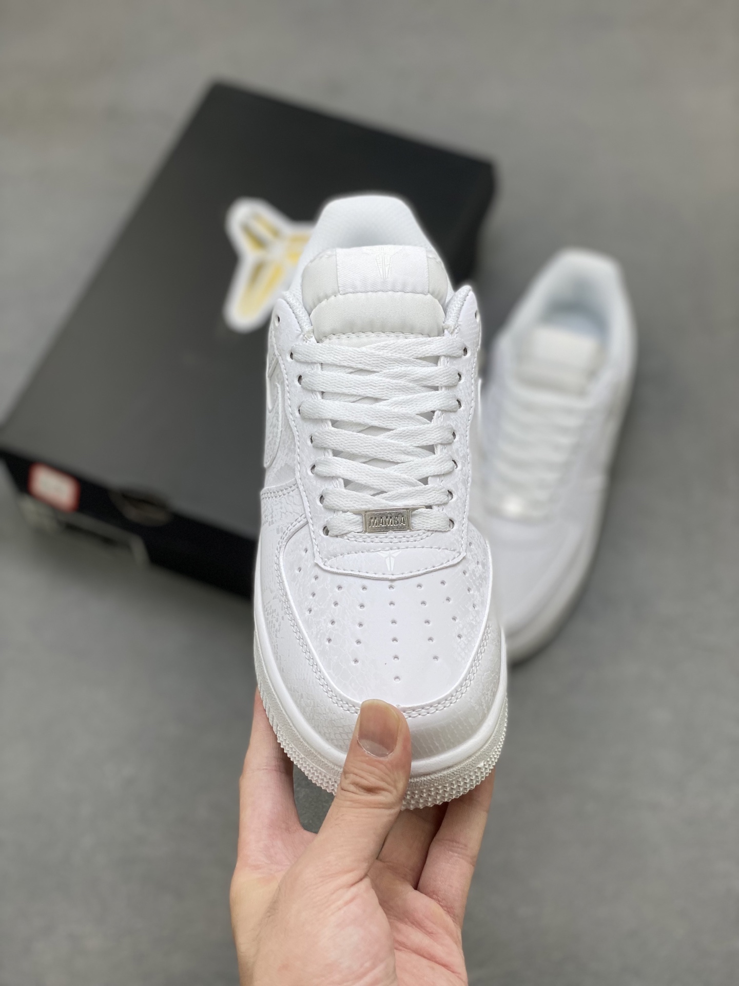Nike Air Force 1 '07 Low White Leather Sneaker - Limited Edition 3 i1752595272717 6158 0 1