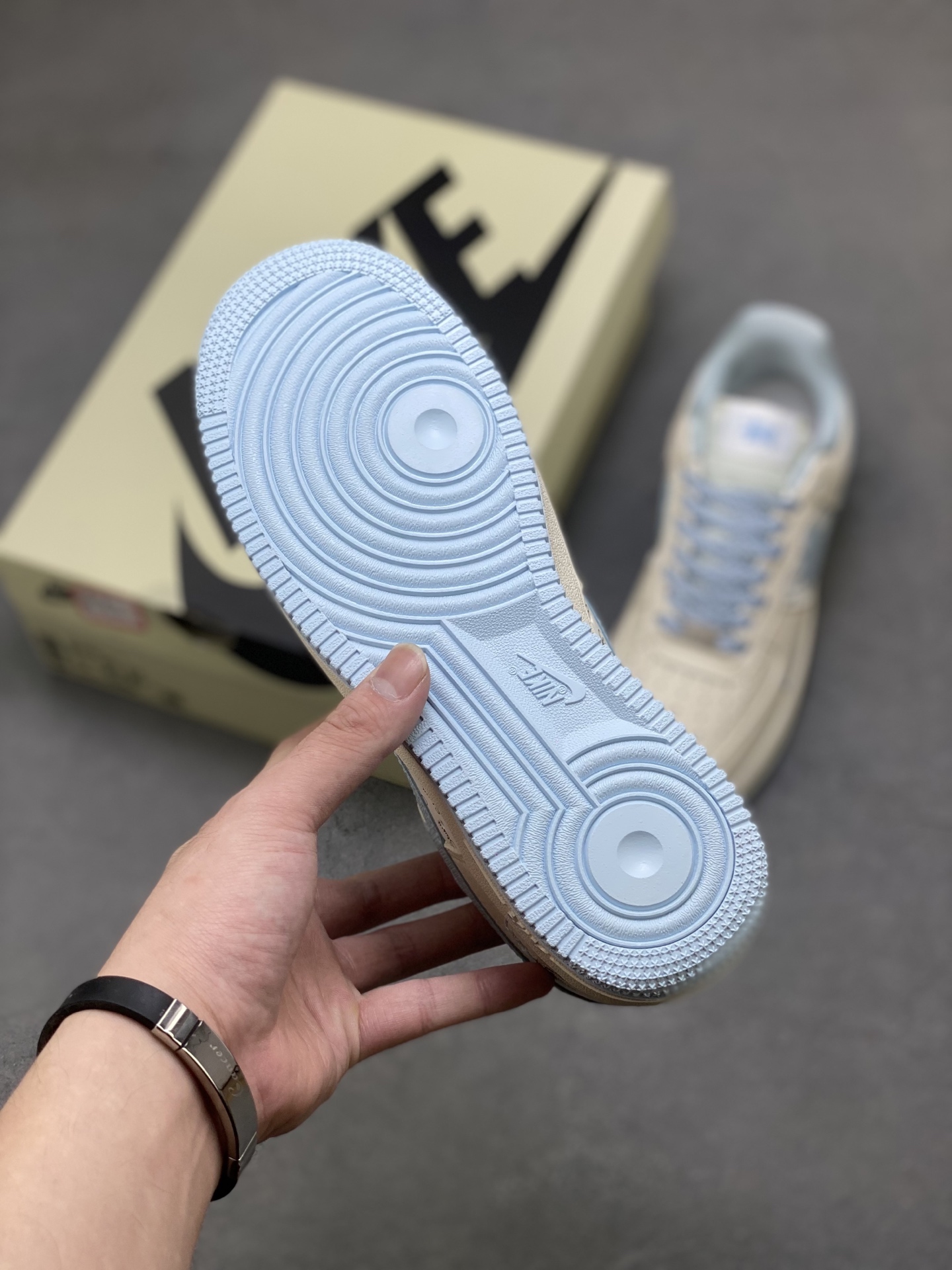 Nike Air Force 1 '07 Low Sneakers - Cream/Blue - Limited Edition 7 i1752595364933 709 0 5