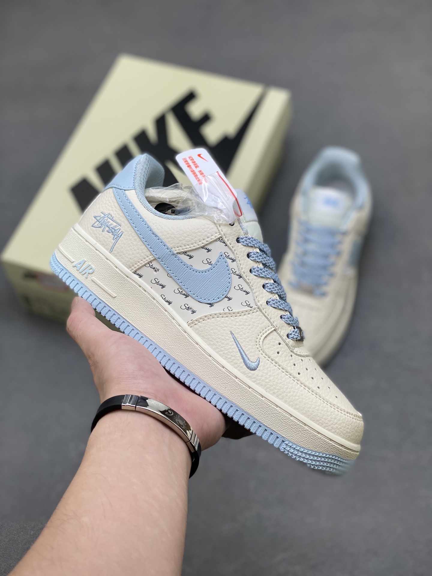 Nike Air Force 1 '07 Low Sneakers - Cream/Blue - Limited Edition 2 i1752595367954 7631 0 0