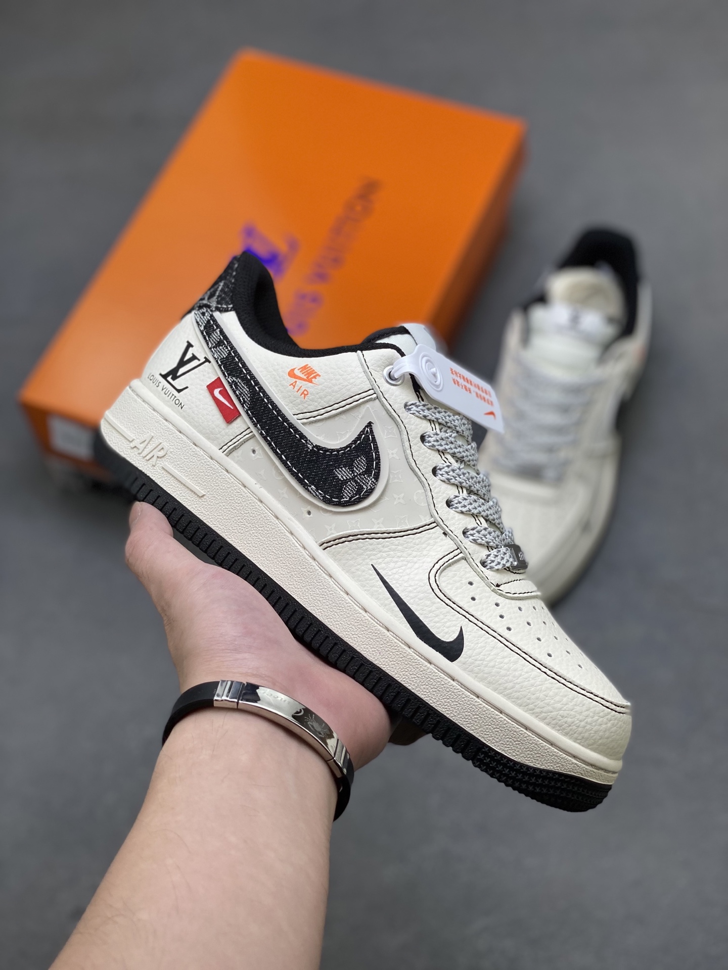 Nike Air Force 1 Low '07 Limited Edition Sneakers - Louis Vuitton Custom 2 i1752595416540 7459 0 0