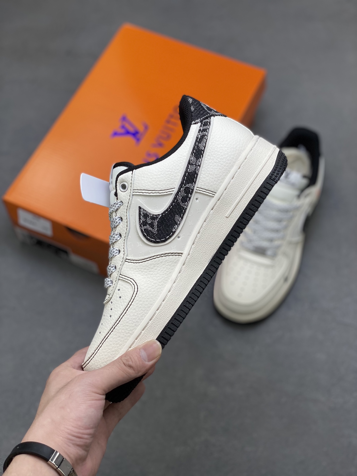 Nike Air Force 1 Low '07 Limited Edition Sneakers - Louis Vuitton Custom 4 i1752595416873 2699 0 2
