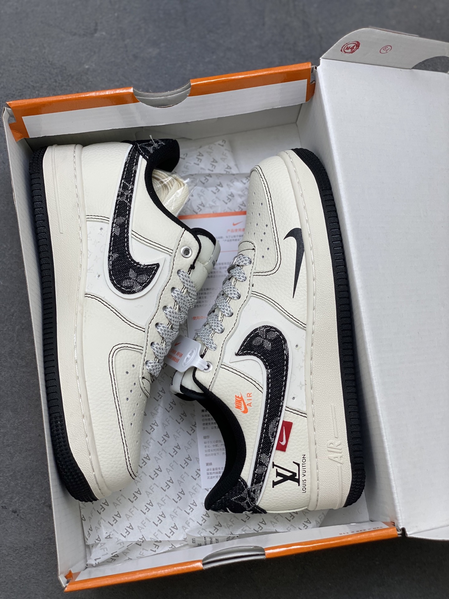 Nike Air Force 1 Low '07 Limited Edition Sneakers - Louis Vuitton Custom 10 i1752595420225 2939 0 8