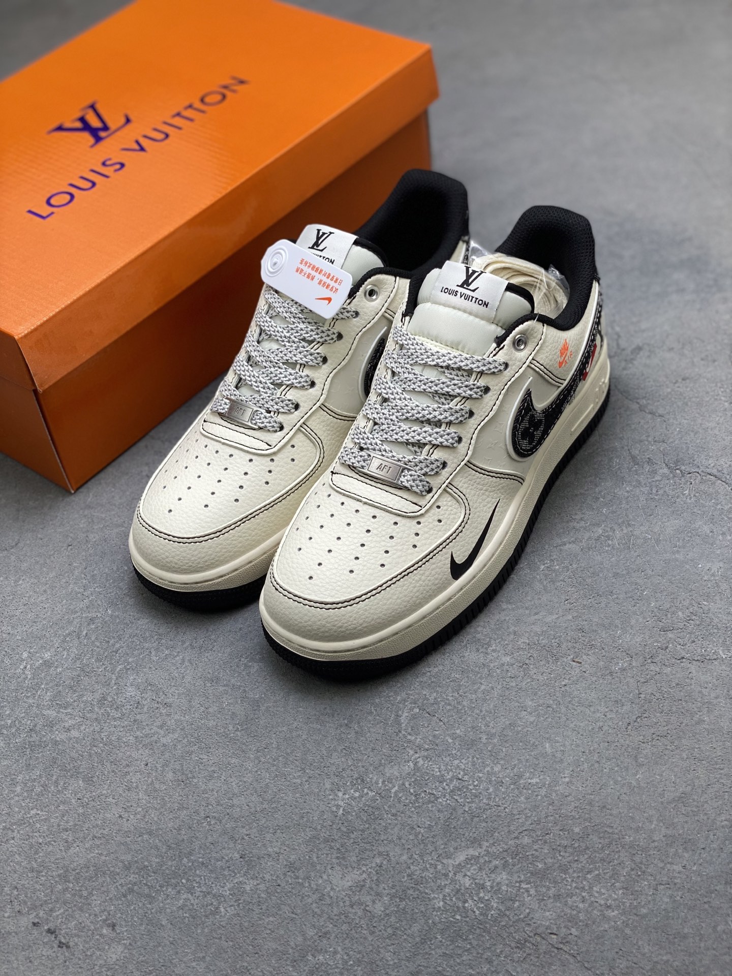 Nike Air Force 1 Low '07 Limited Edition Sneakers - Louis Vuitton Custom 9 i1752595420280 7030 0 7