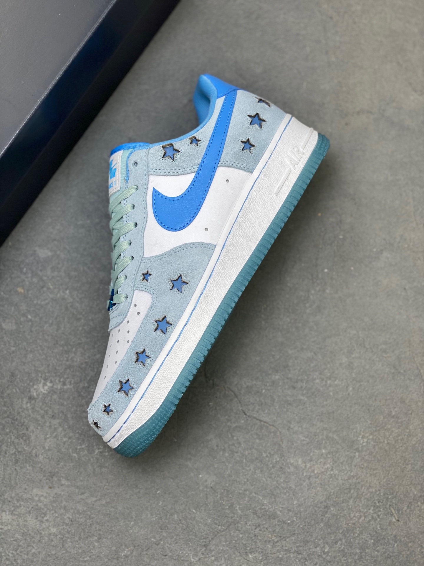 Nike Air Force 1 '07 Low Blue Star Casual Sneakers HQ8051-400 8 i1752681987756 96
