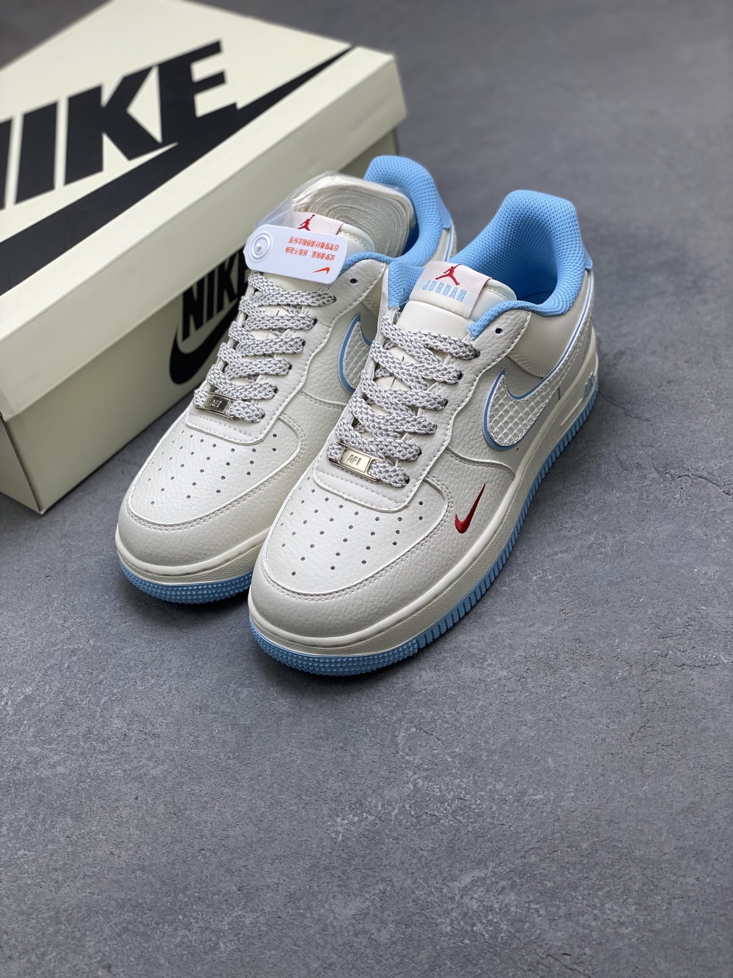 Nike Air Force 1 '07 Low White/Blue Casual Sneakers CS5288-029 9 i1752682153341 3270 0 7