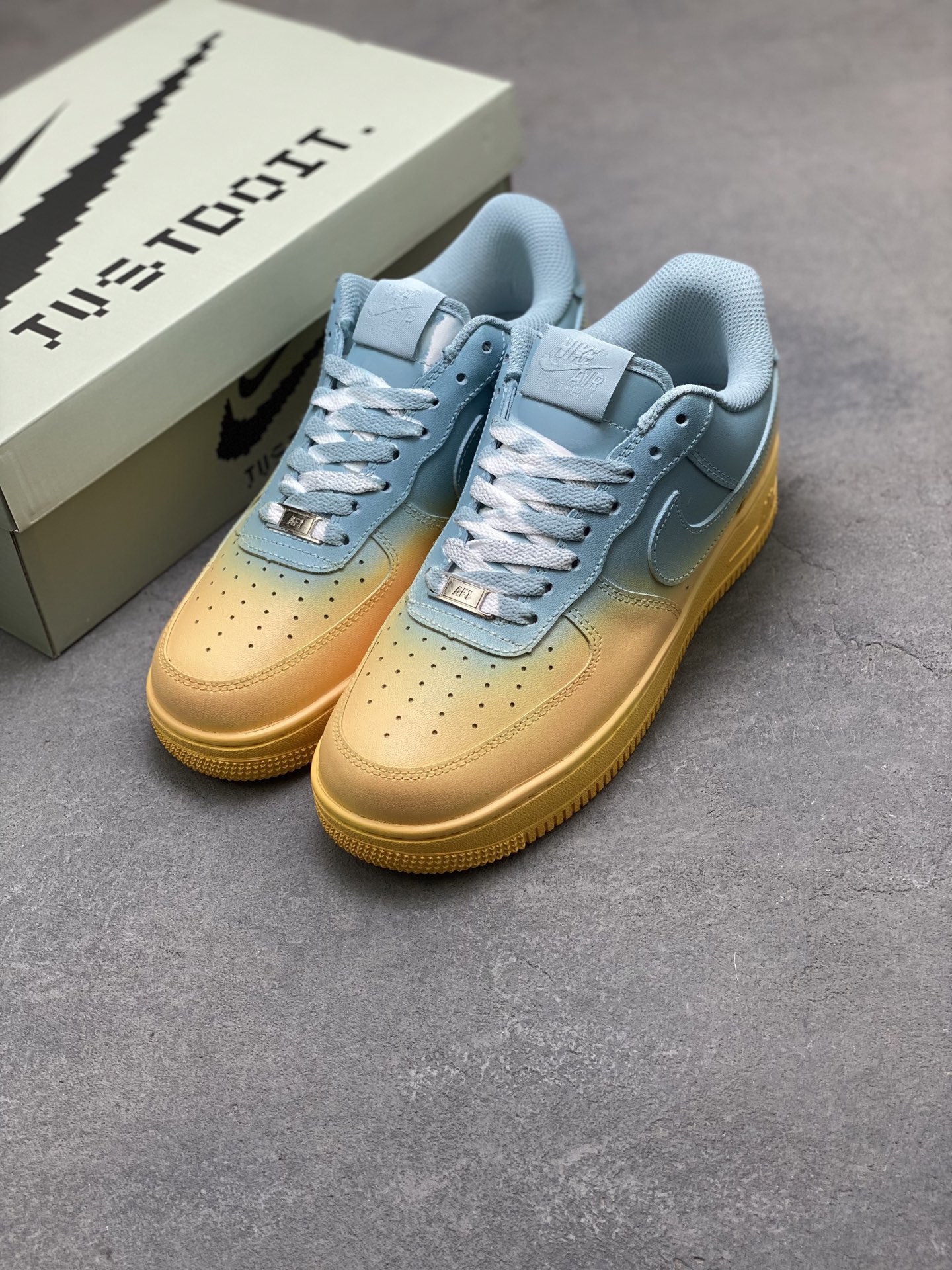 Nike Air Force 1 '07 Low Sneakers - Limited Edition Colorway 9 i1752945445736 7480 0 7