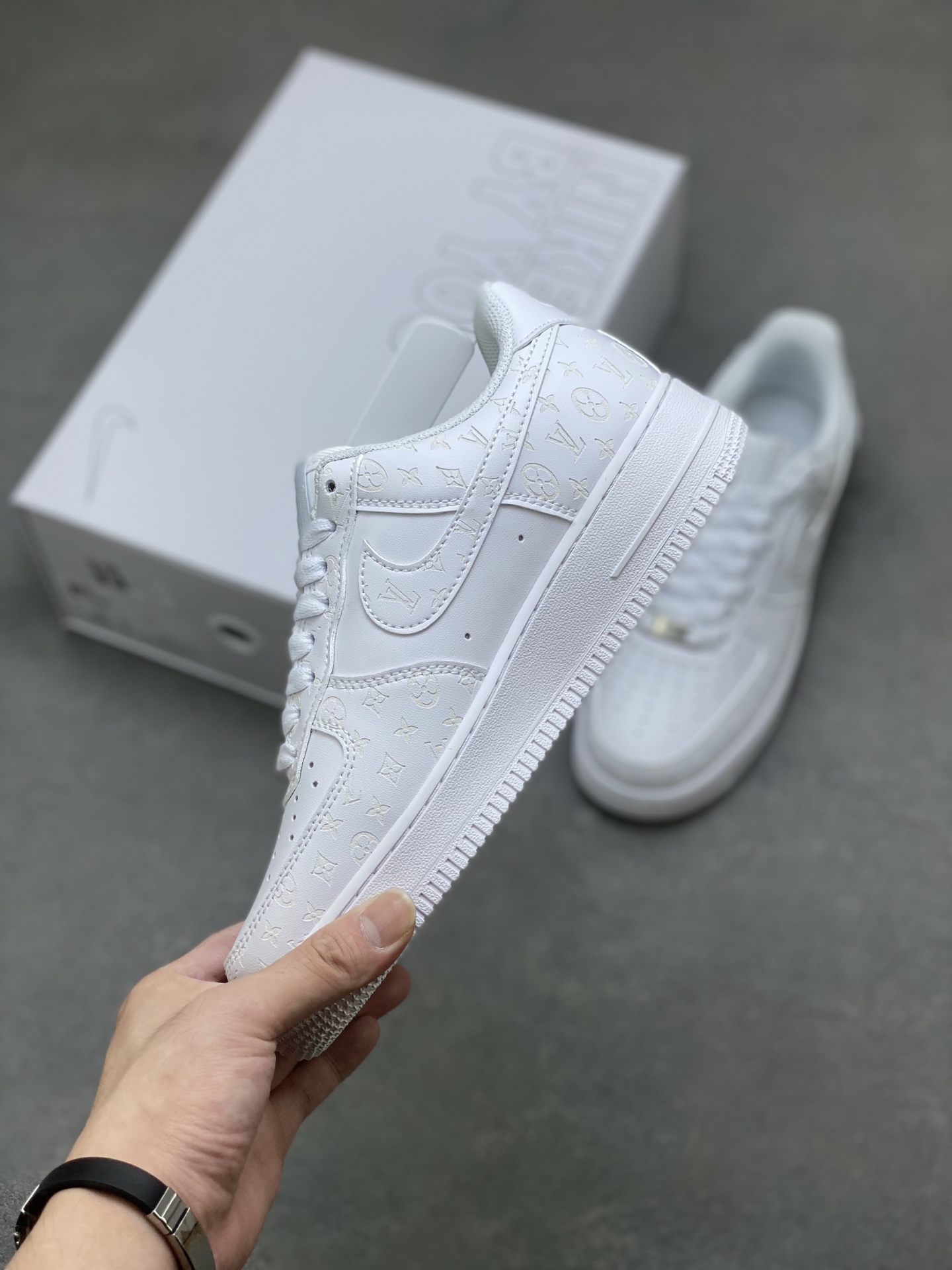 Nike Air Force 1 '07 Low White Leather Sneakers with Gold Accessories 4 i1752945586364 4130 0 2