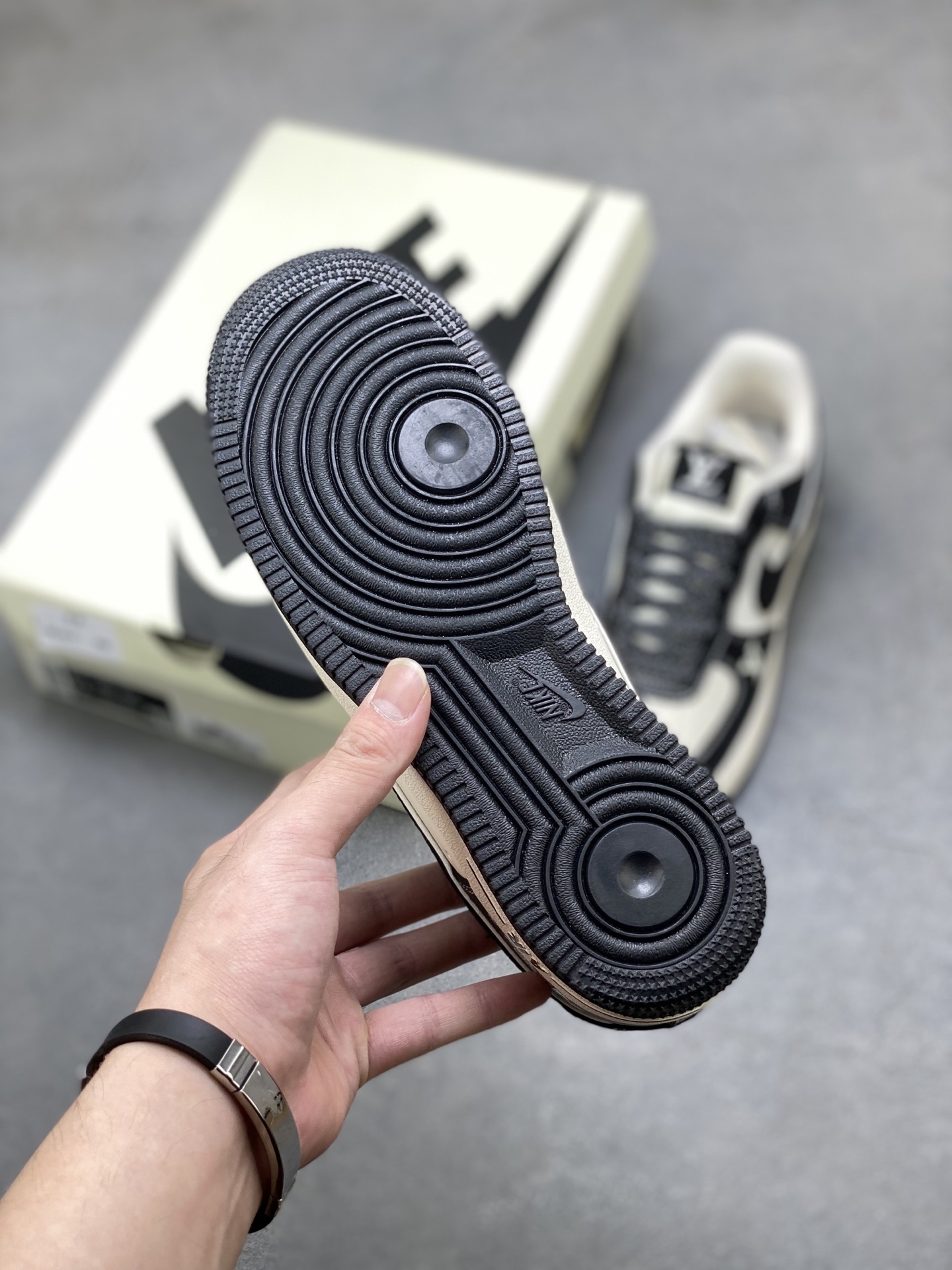Nike Air Force 1 '07 Low Black/White Custom Sneakers Limited Edition 7 i1752945616317 1614 0 5
