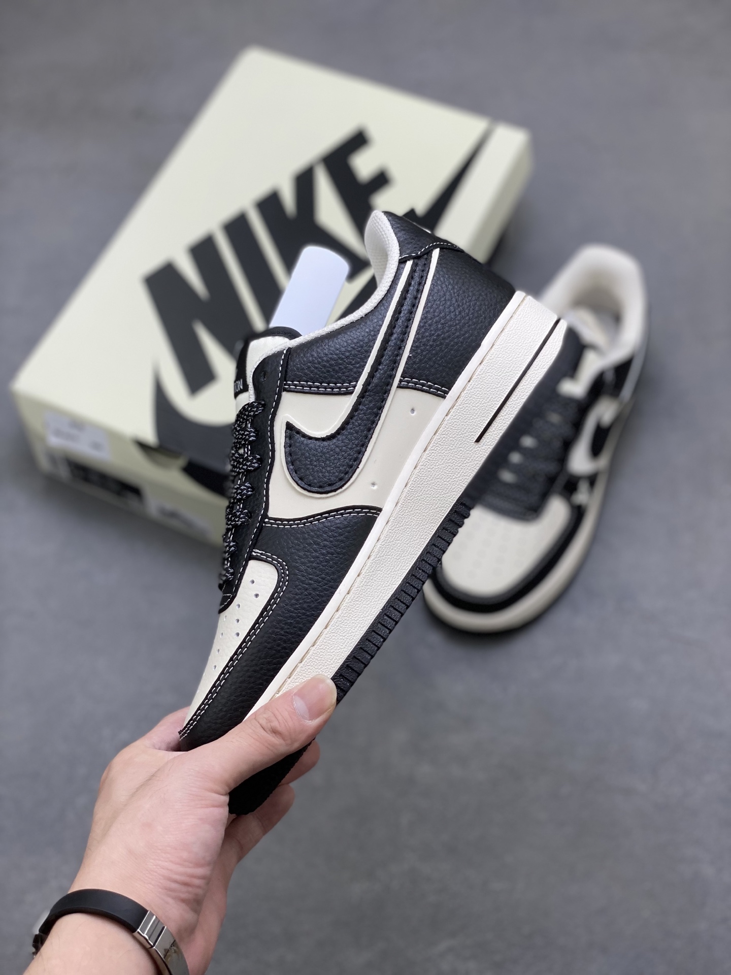Nike Air Force 1 '07 Low Black/White Custom Sneakers Limited Edition 4 i1752945620716 5459 0 2