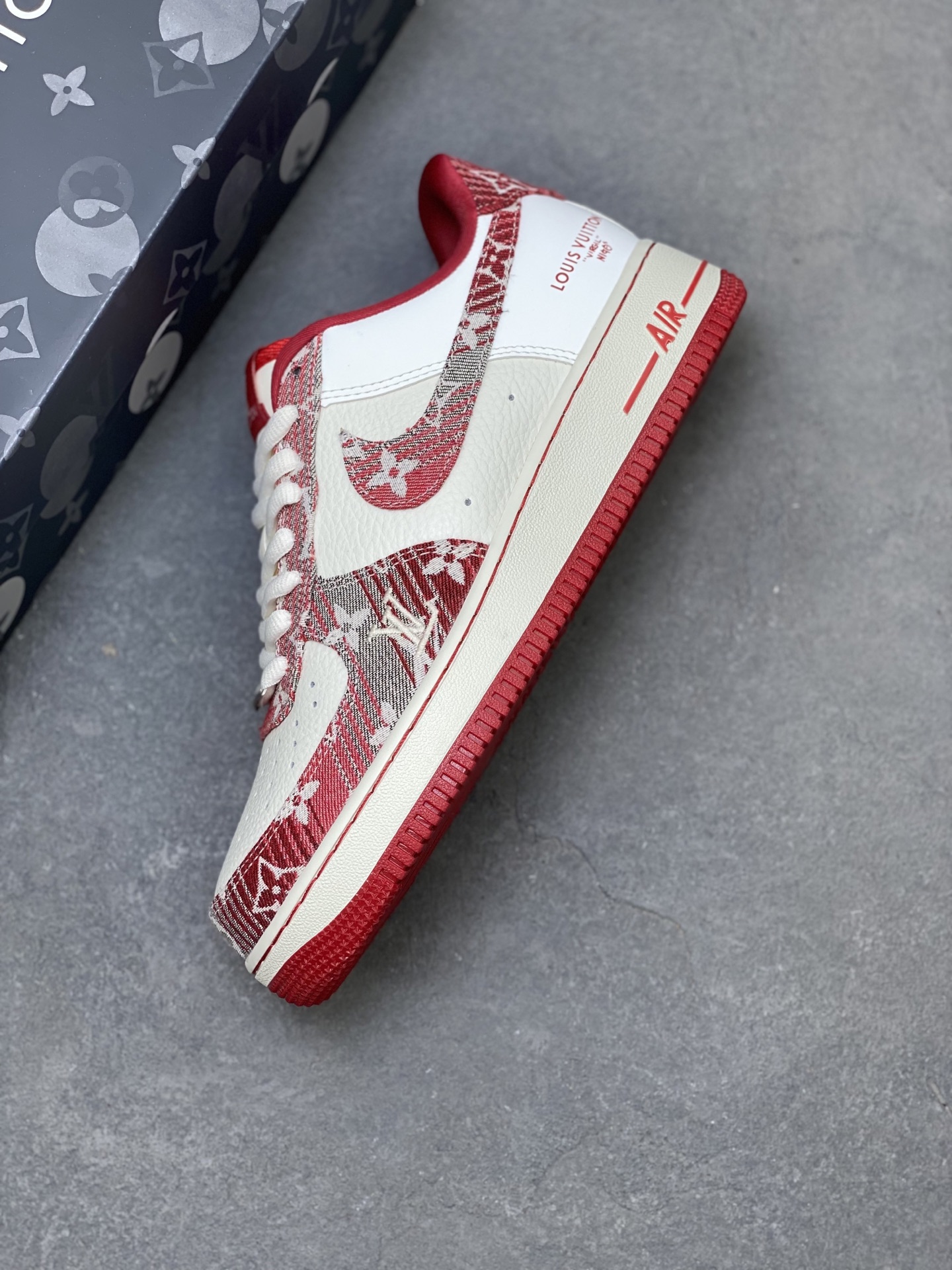 Nike Air Force 1 '07 Low Louis Vuitton Custom Sneakers - Limited Edition 8 i1753027210390 2392 0 6