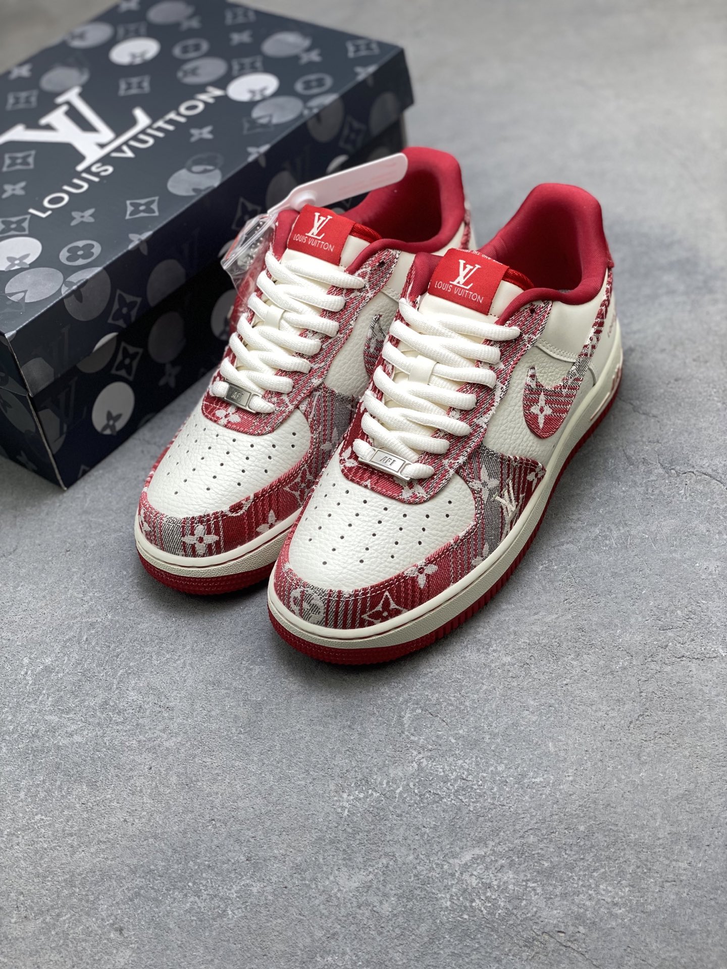 Nike Air Force 1 '07 Low Louis Vuitton Custom Sneakers - Limited Edition 9 i1753027213632 8092 0 7