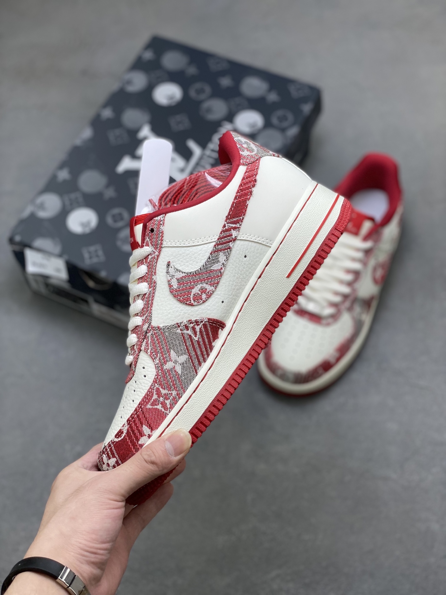 Nike Air Force 1 '07 Low Louis Vuitton Custom Sneakers - Limited Edition 4 i1753027216074 8266 0 2