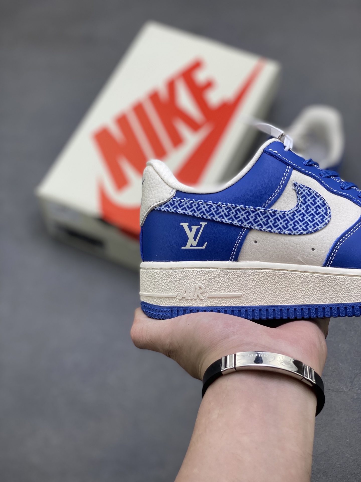 Nike Air Force 1 '07 Low Blue/White Leather Sneakers Limited Edition 6 i1753027258306 2490 0 4
