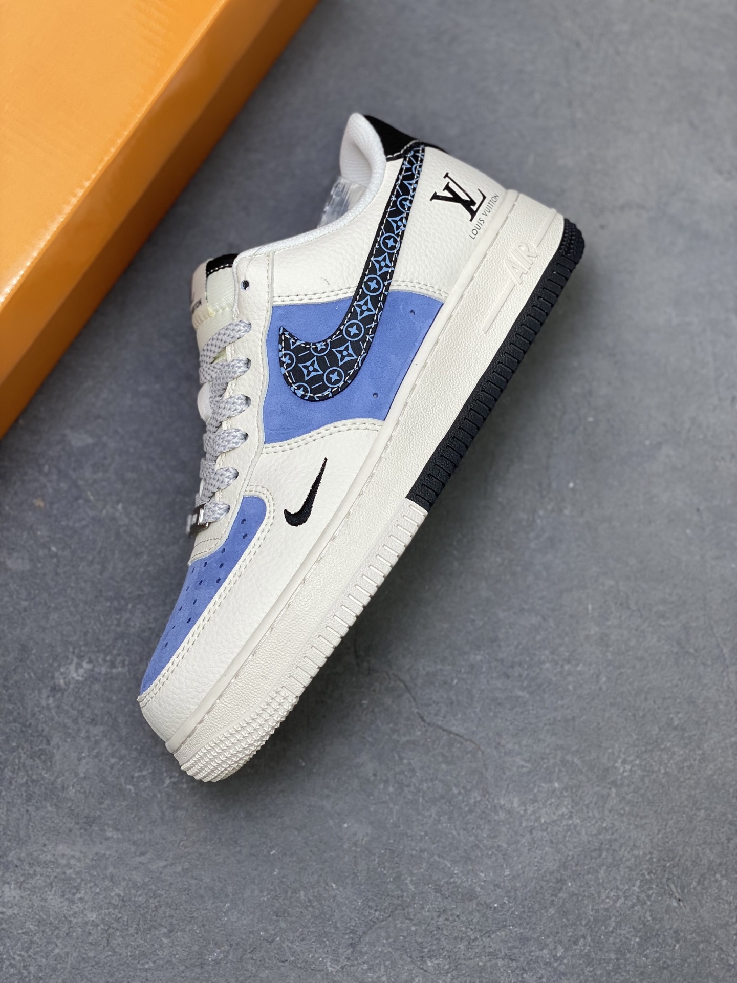 Nike Air Force 1 '07 Low Sneakers - Limited Edition Designer Collaboration 8 i1753027385367 3315 0 6