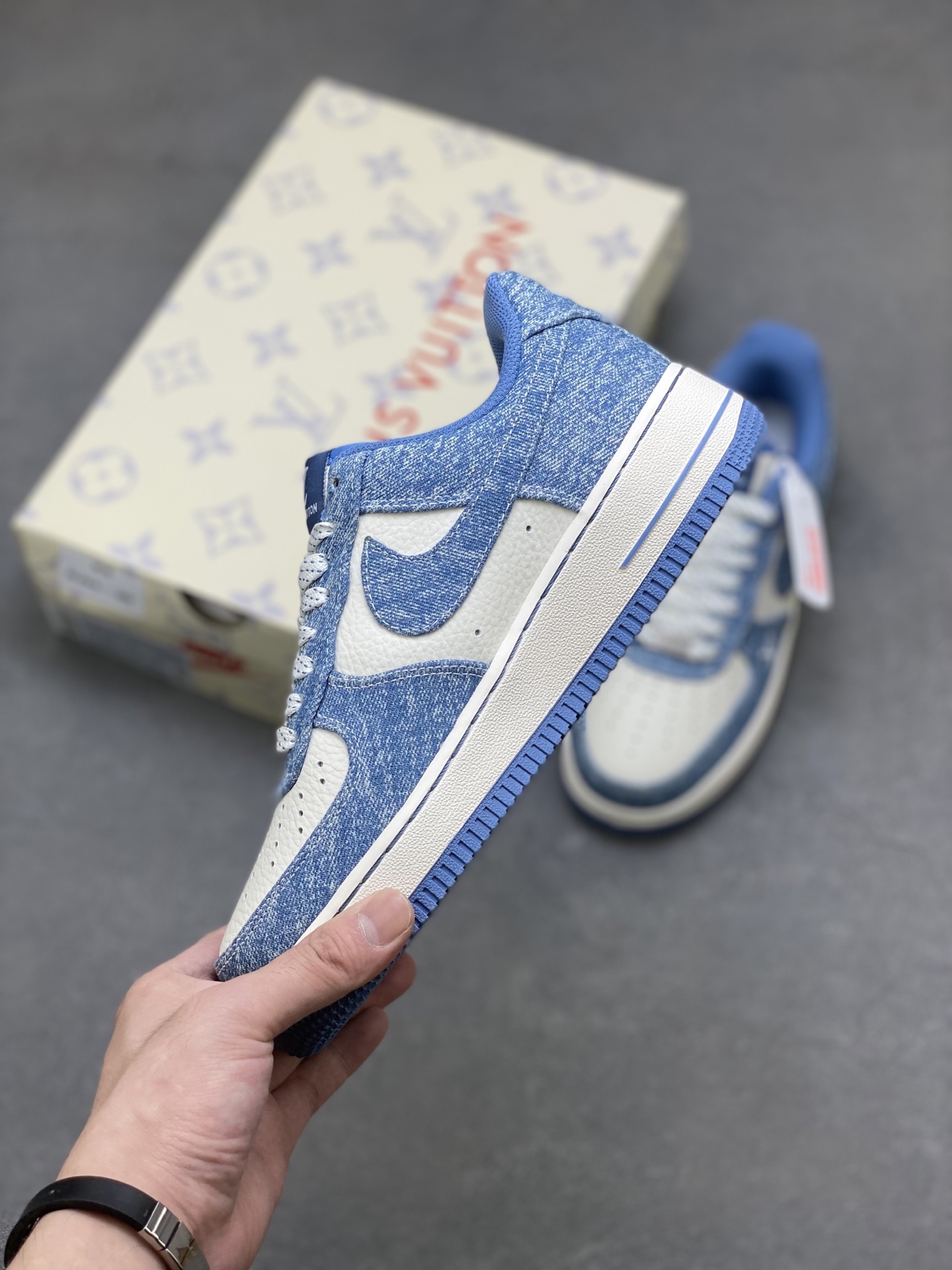 Nike Air Force 1 Low Louis Vuitton Custom Sneakers - Limited Edition 4 i1753372790473 1146 0 2