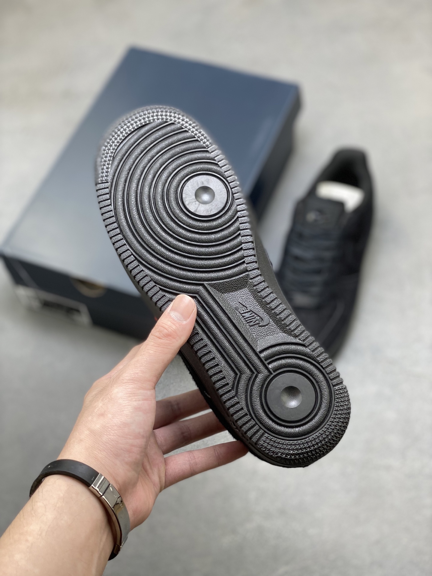 Nike Air Force 1 '07 Low Black - Limited Edition Sneaker with Air Cushioning 7 i1753372892944 4438 0 5