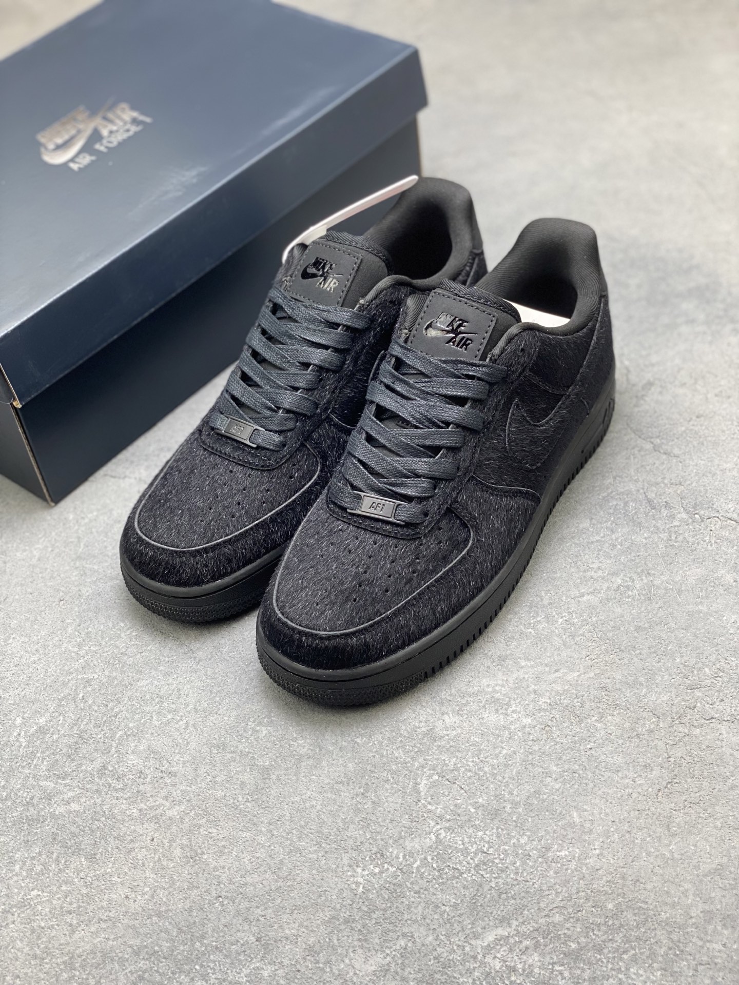 Nike Air Force 1 '07 Low Black - Limited Edition Sneaker with Air Cushioning 9 i1753372895323 4240 0 7