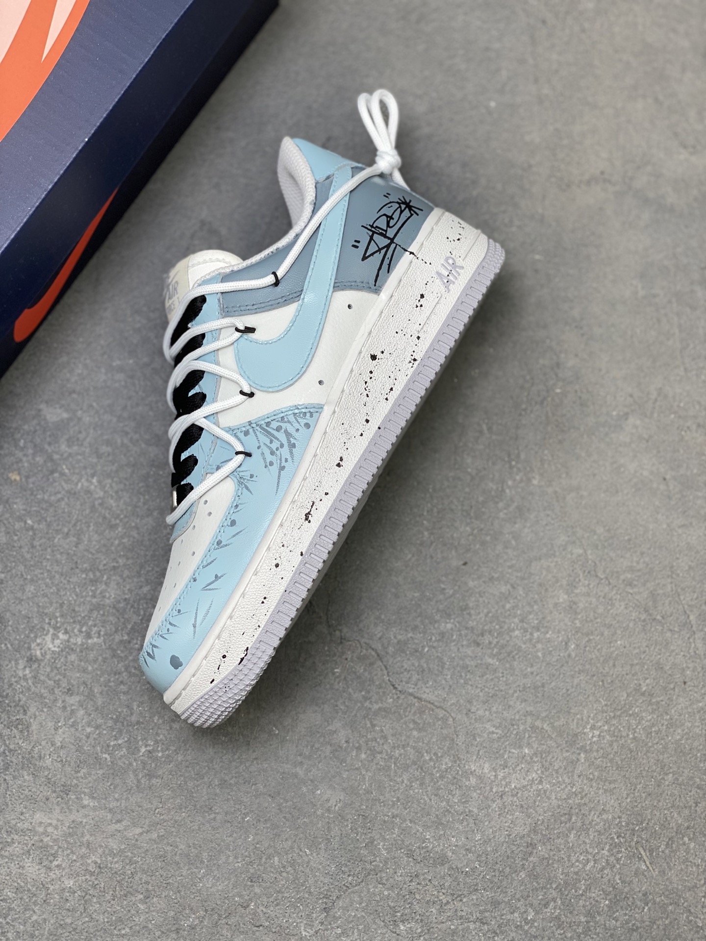 Nike Air Force 1 '07 Low Sneakers - Limited Edition, Premium Comfort, All Sizes 8 i1753545761010 268 0 6