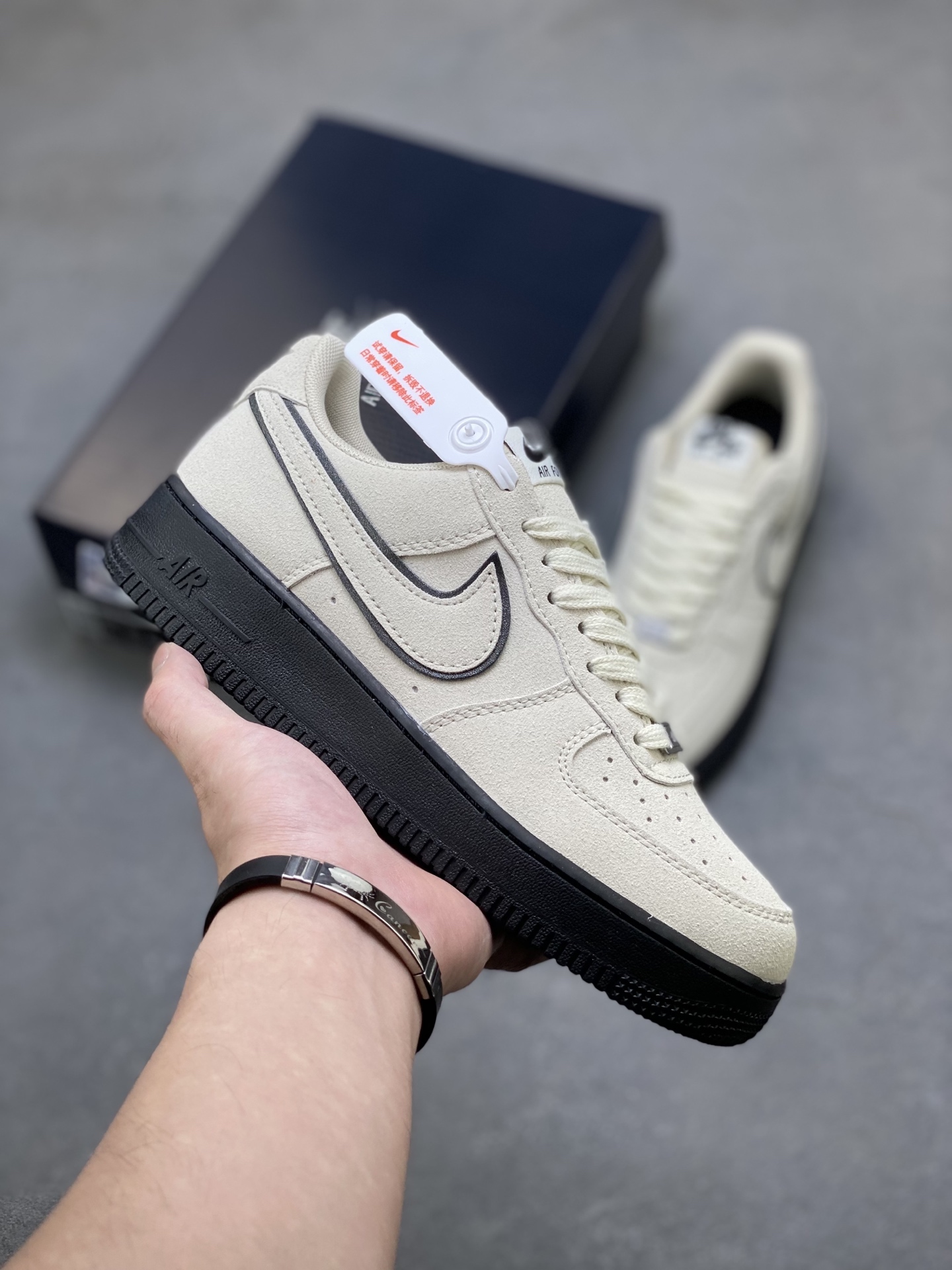 Nike Air Force 1 '07 Low Beige/Black Limited Edition Sneakers HQ1966-200 2 i1753545802993 2600 0 0