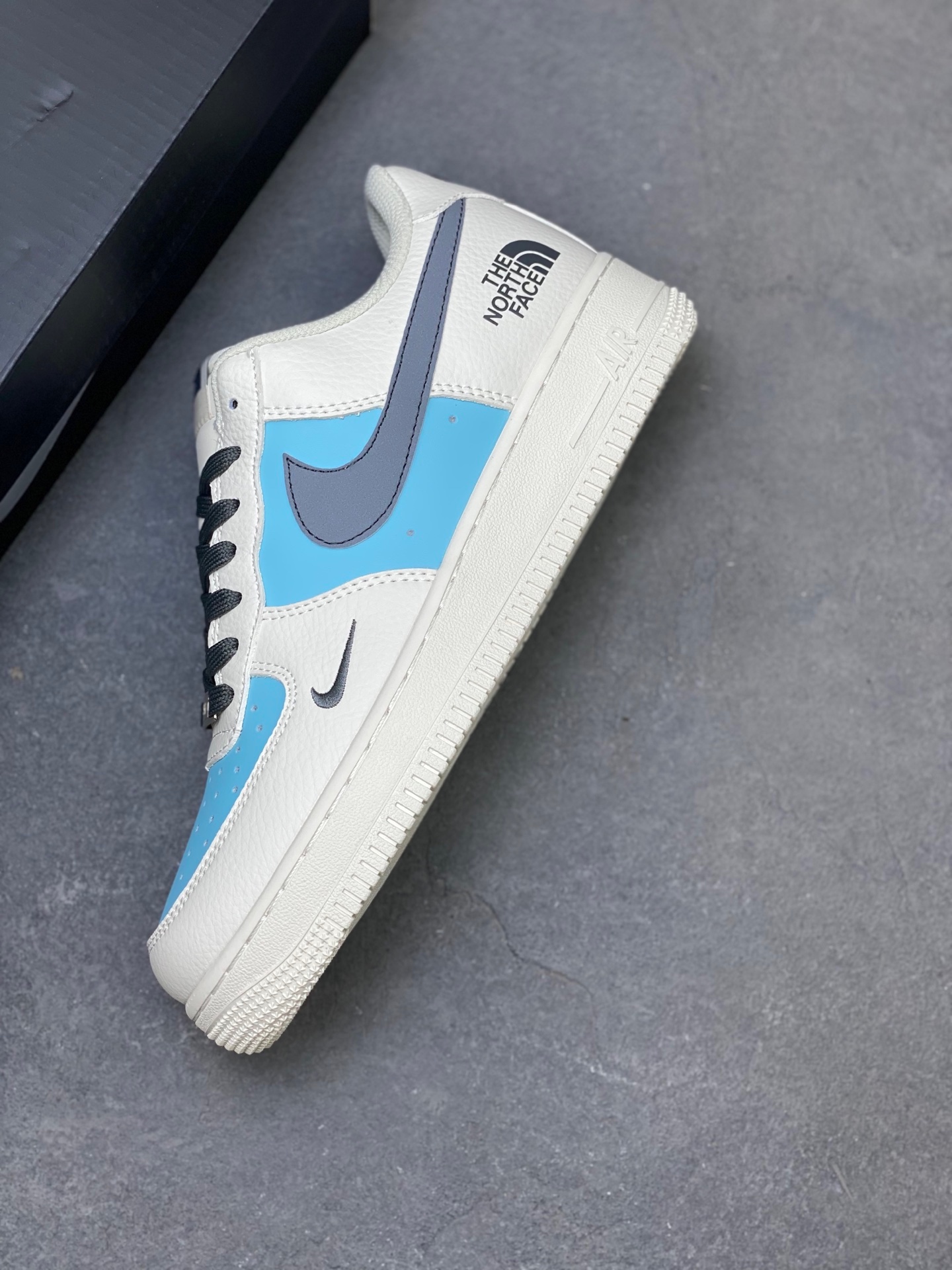 Nike Air Force 1 '07 Low Sneakers - Limited Edition, Premium Comfort 8 i1753546041521 4414