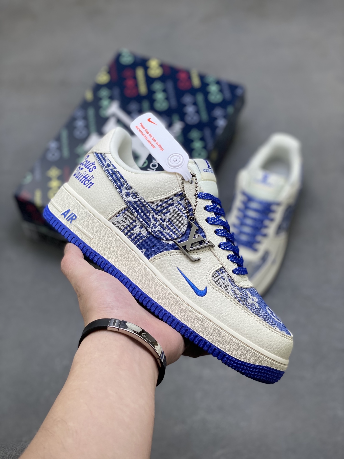 Nike Air Force 1 '07 Low Louis Vuitton Edition Sneakers - Limited Release 2 i1753546115534 5887 0 0