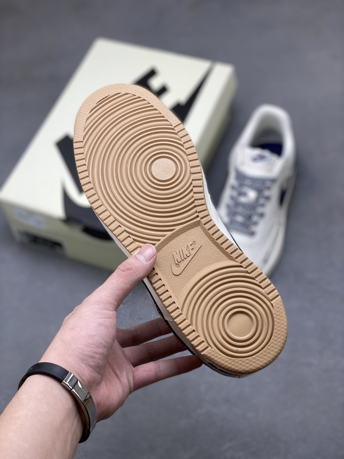 Nike Ebernon Low PRM White/Navy Casual Sneakers, Breathable and Durable 7 i1753633666570 2500 0 5