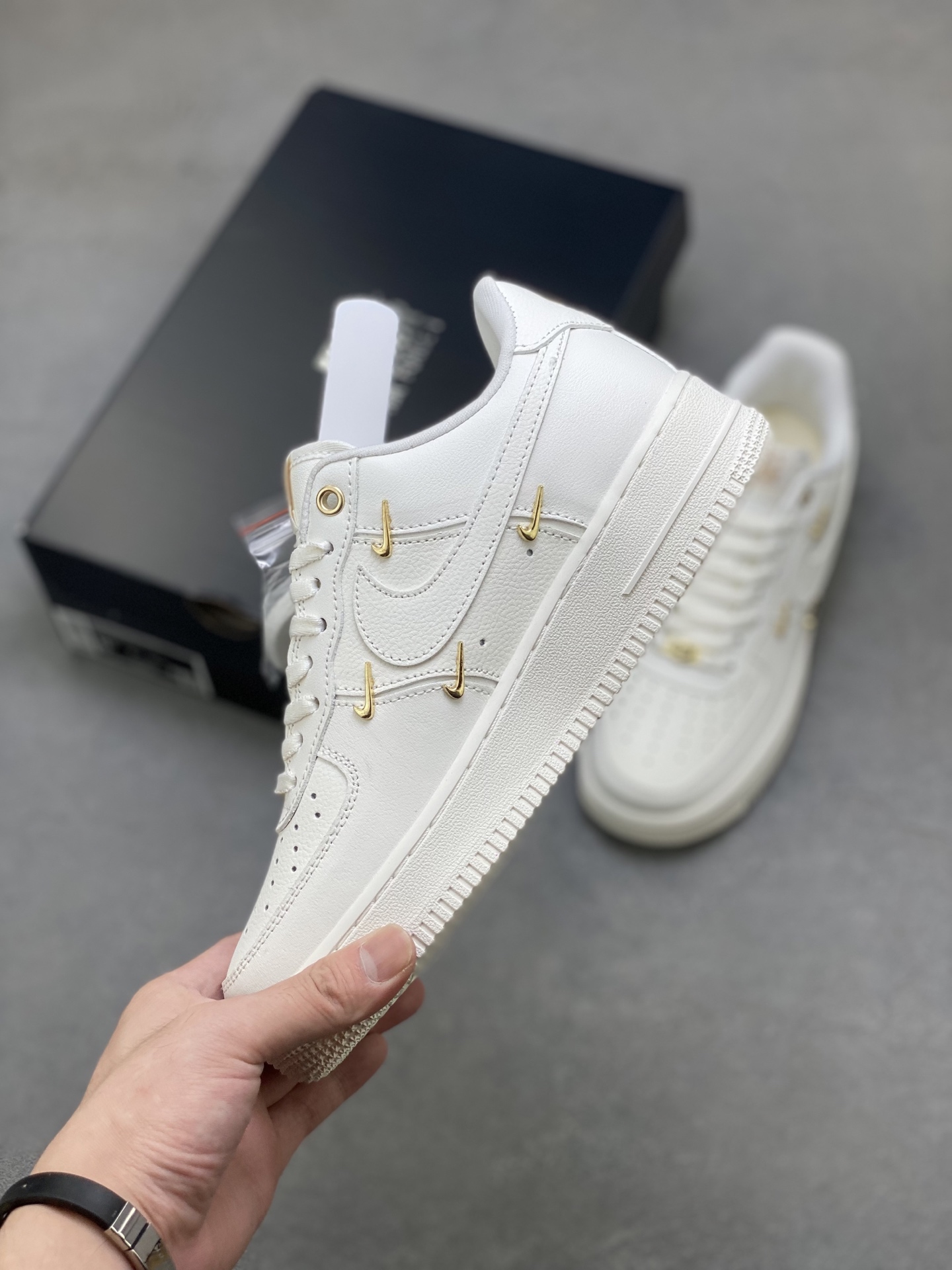 Nike Air Force 1 '07 Low Cream White/Gold Hook Casual Sneakers FV3654-111 4 i1753633712133 5717 0 2