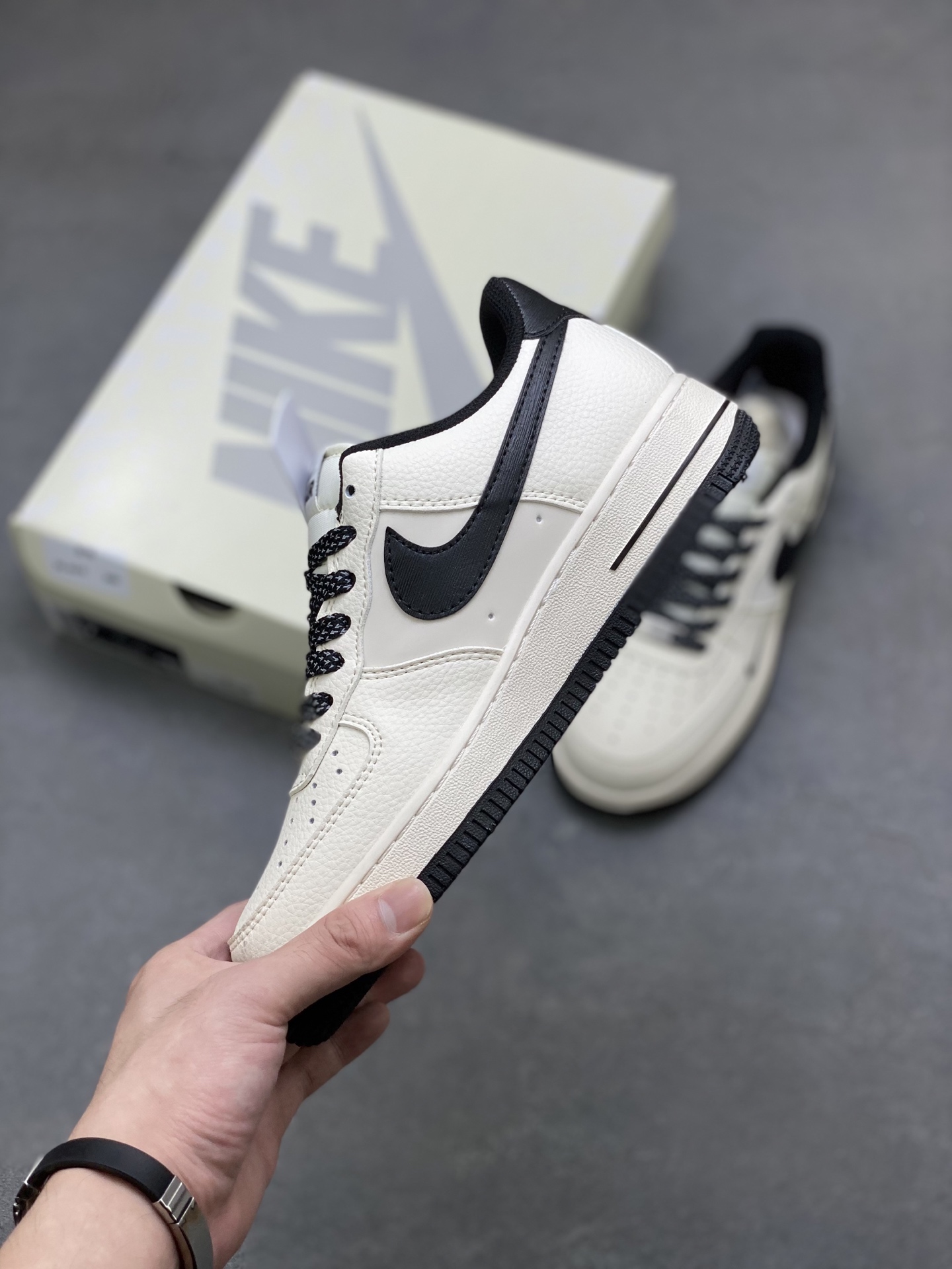 Nike Air Force 1 '07 Low Sneakers - Limited Edition, Premium Comfort 4 i1753718440769 7763 0 2