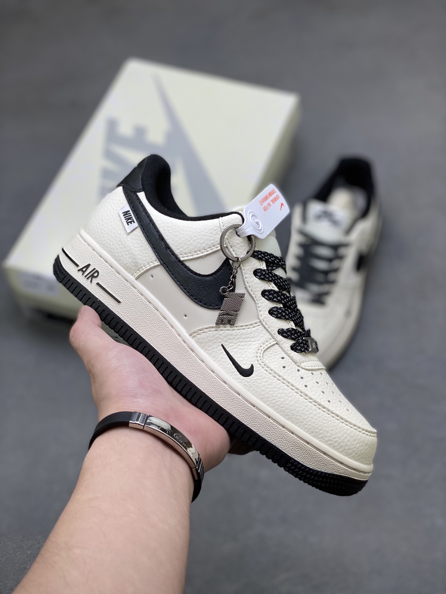 Nike Air Force 1 '07 Low Sneakers - Limited Edition, Premium Comfort 2 i1753718449664 9398 0 0