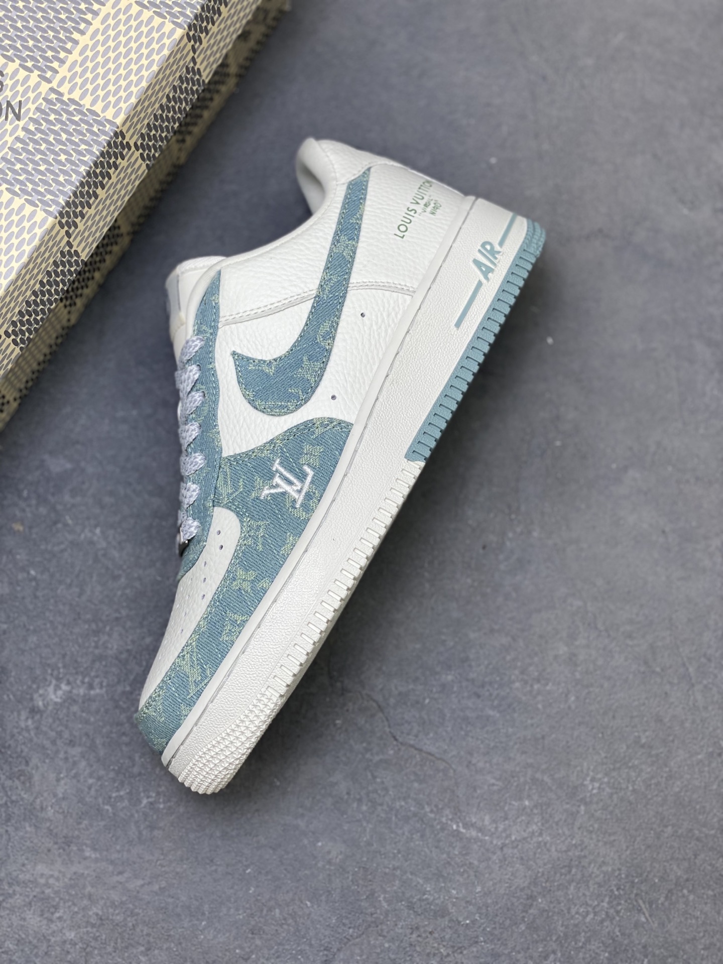 Nike Air Force 1 '07 Low Louis Vuitton Custom Sneakers Limited Edition 8 i1753718504443 4738 0 6