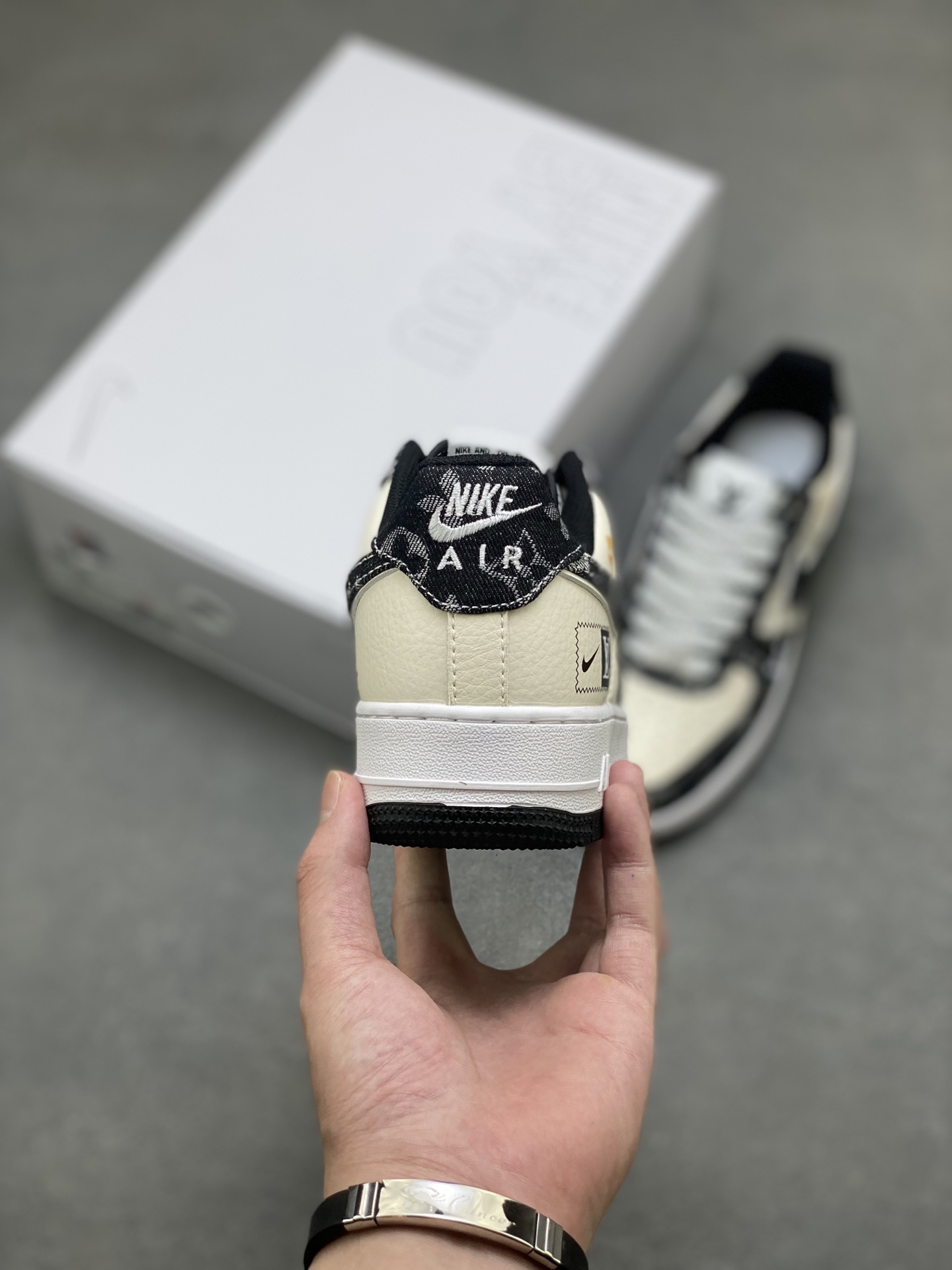 Nike Air Force 1 '07 Low Sneakers - Limited Edition, Louis Vuitton Design 5 i1753891342305 661 0 3