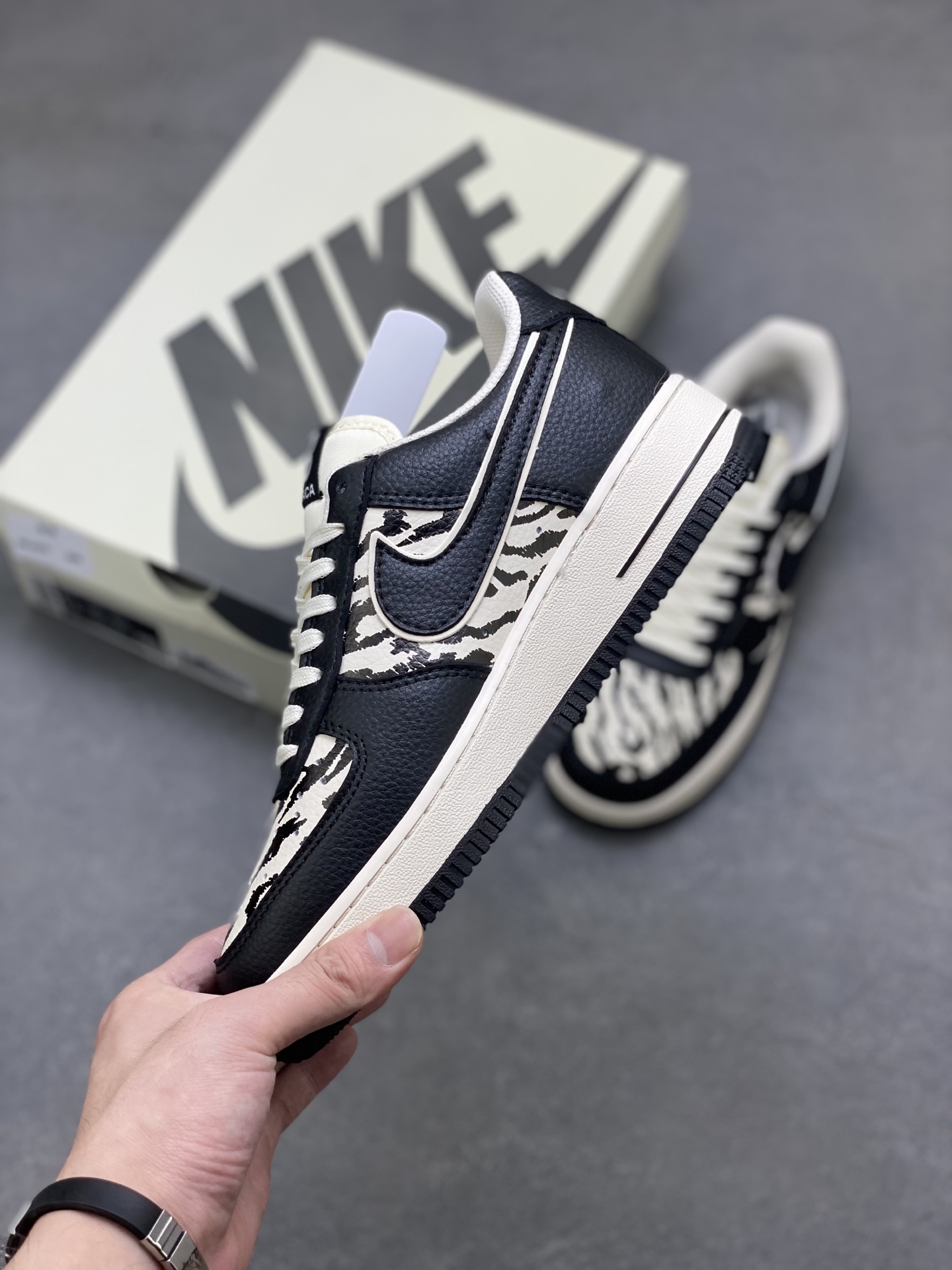 Nike Air Force 1 '07 Low Black Zebra Print Limited Edition Sneakers 4 i1753891388955 8861 0 2
