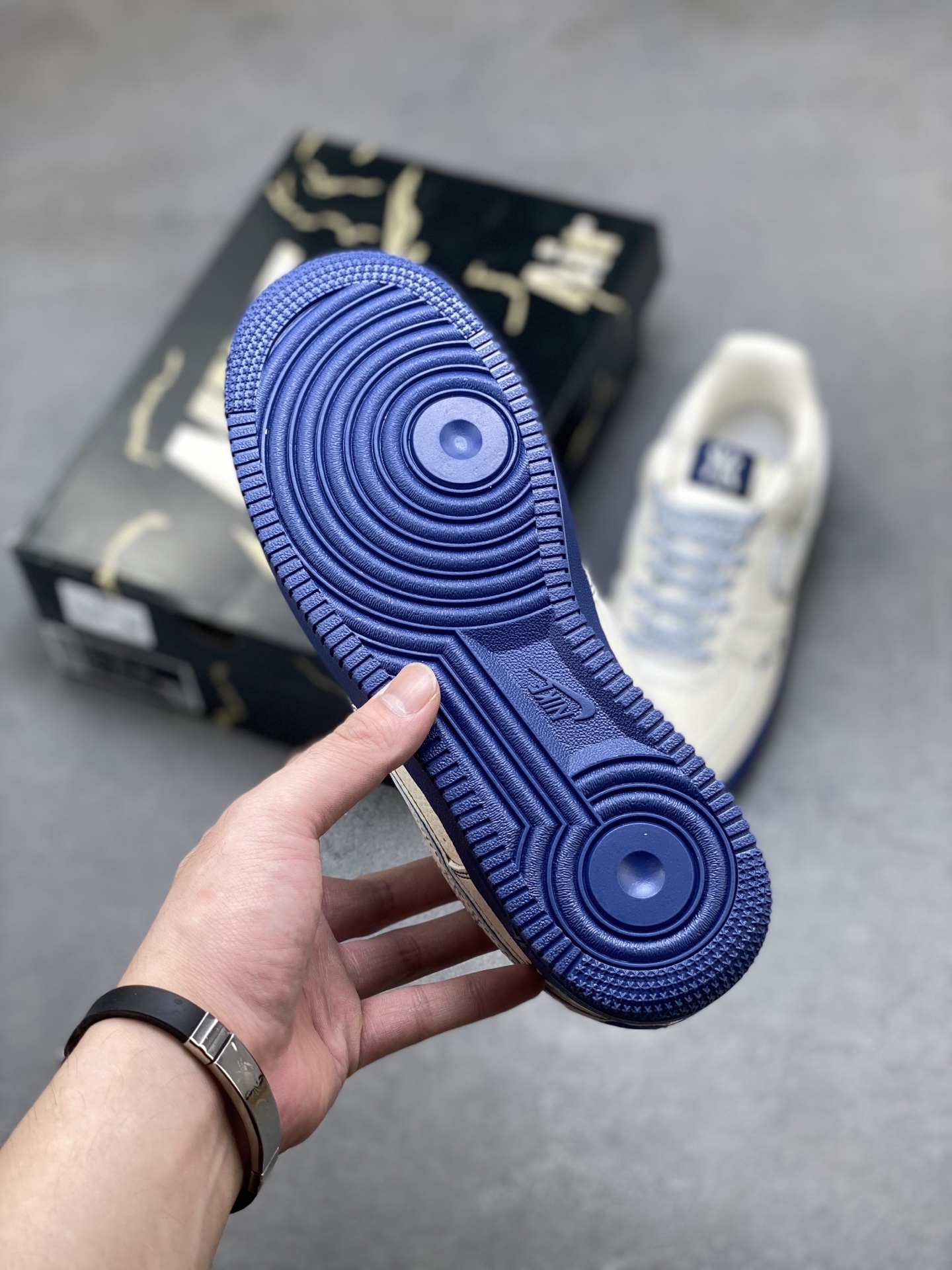 Nike Air Force 1 '07 Low MLB New York Yankees Edition Sneakers 7 i1753977638245 3920 0 5