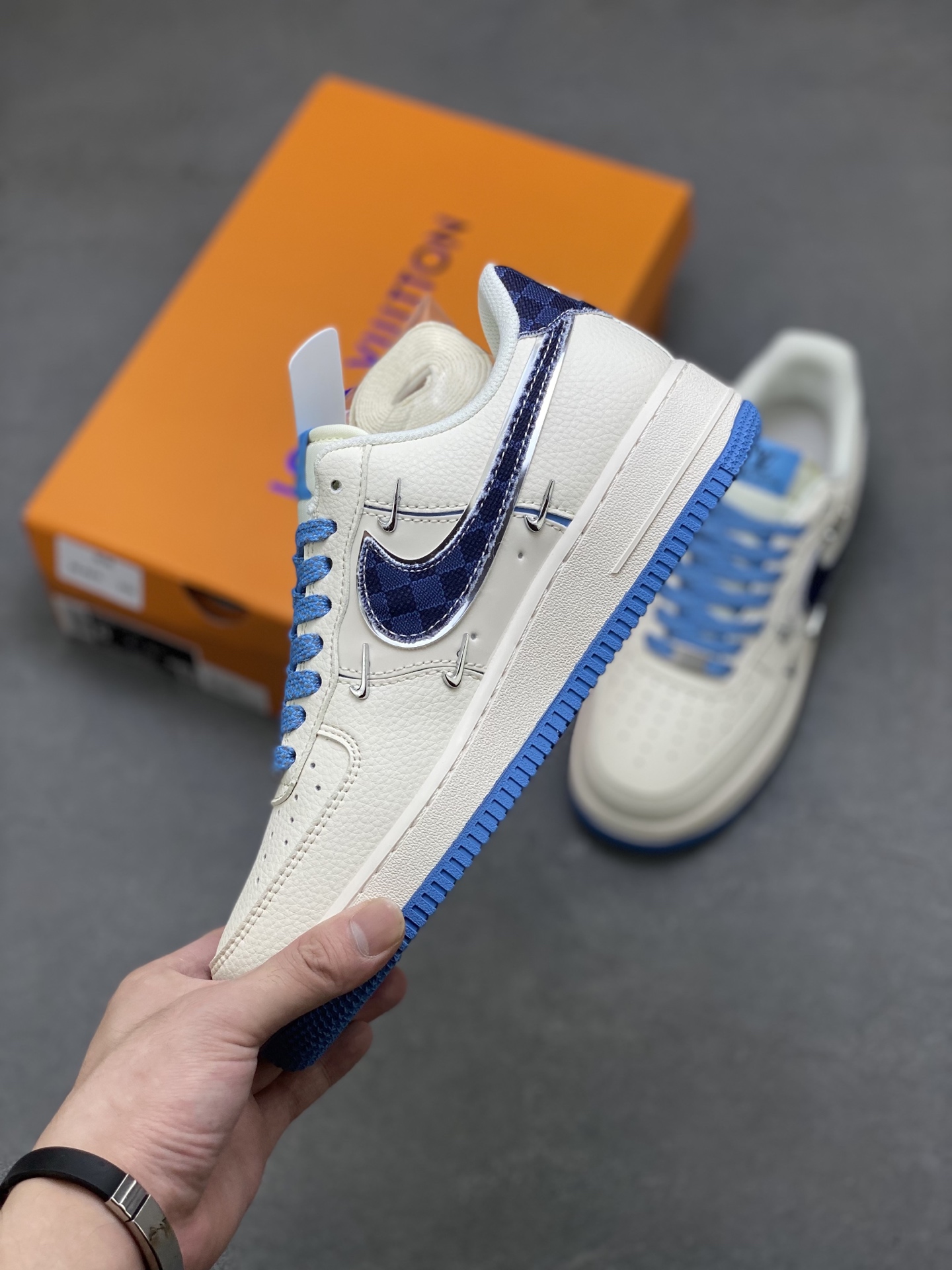 Nike Air Force 1 '07 Low Louis Vuitton Custom Sneakers - Limited Edition 4 i1753977695367 7004 0 2
