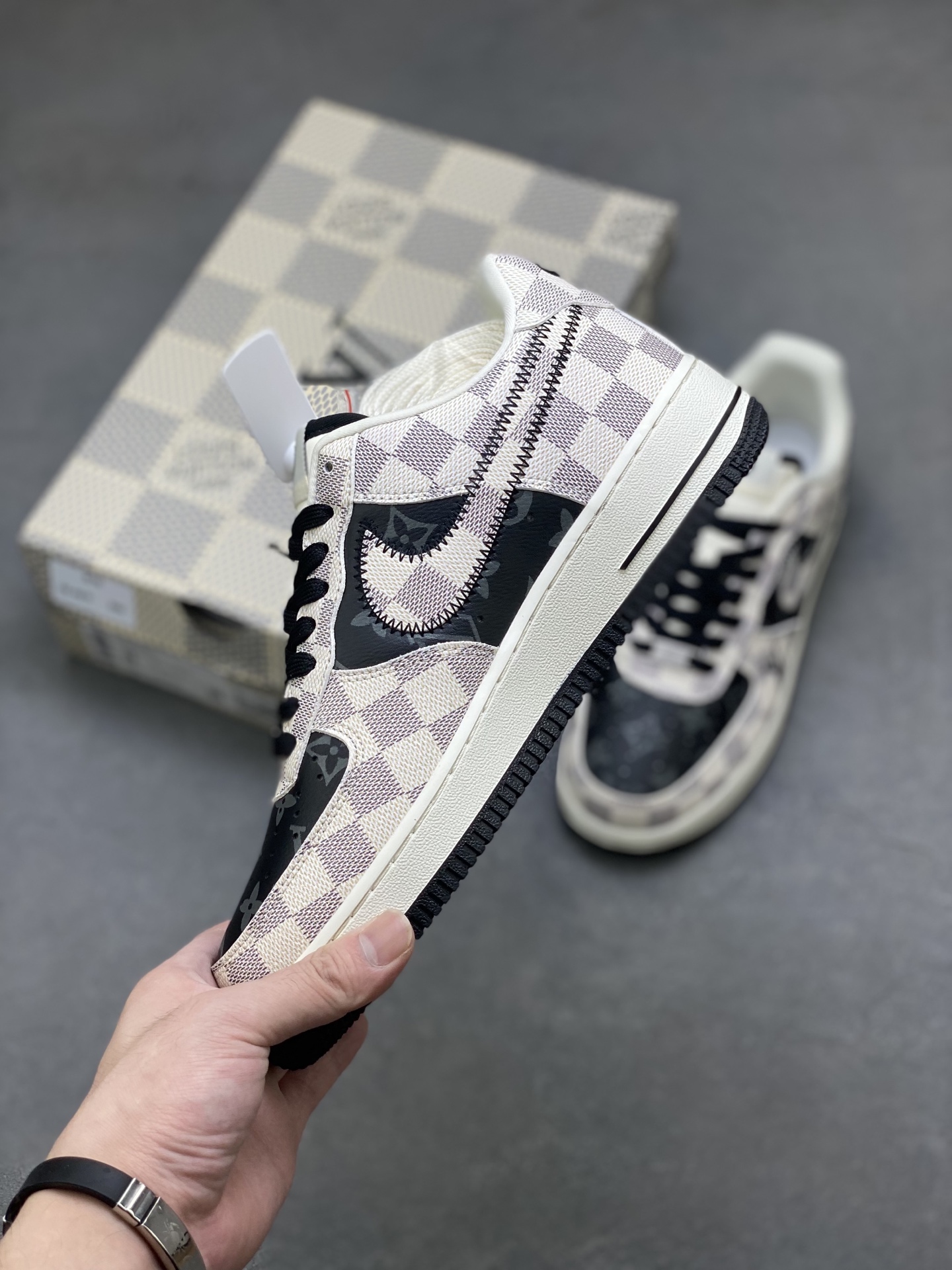 Nike Air Force 1 '07 Low Louis Vuitton Custom Sneakers Limited Edition 4 i1753977756307 2770 0 2