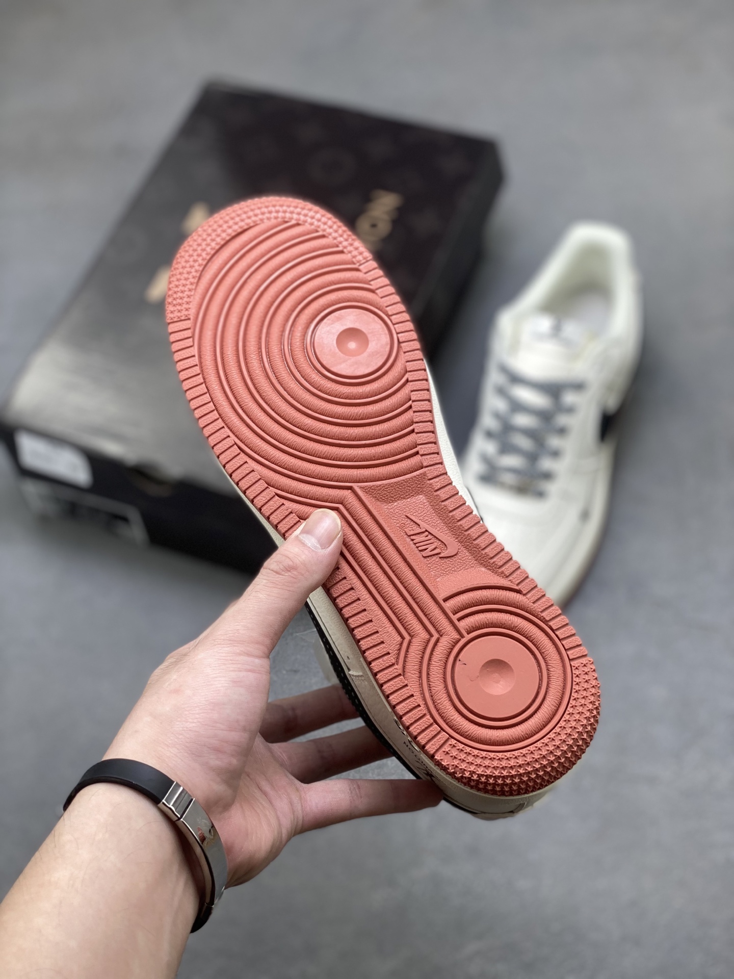 Nike Air Force 1 '07 Low Louis Vuitton Edition - Limited Release 7 i1754150523440 2387 0 5