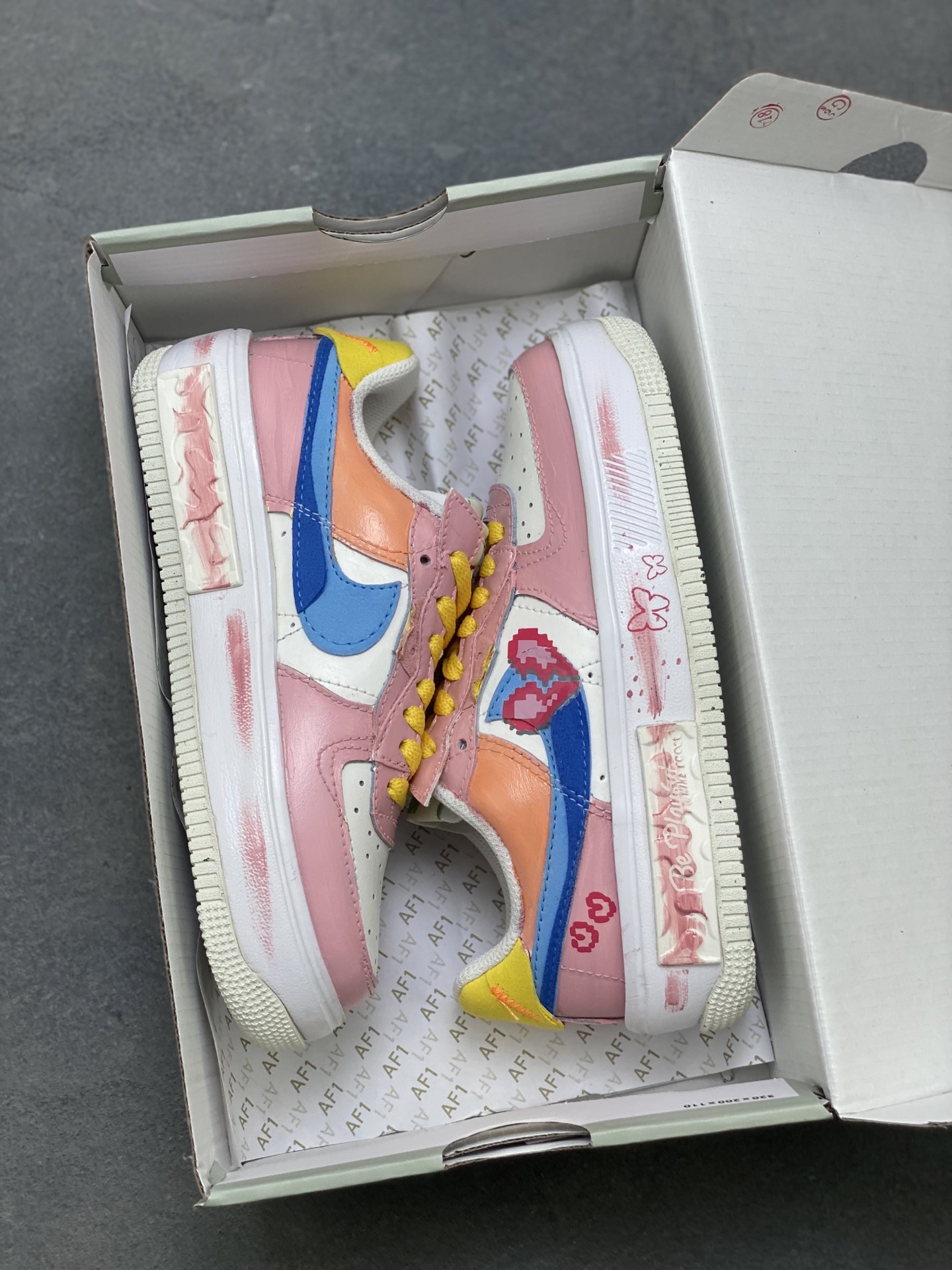 Nike Air Force 1 '07 Low Sneakers Pink Butterfly Design - Limited Edition 10 i1754150562953 8253 0 8