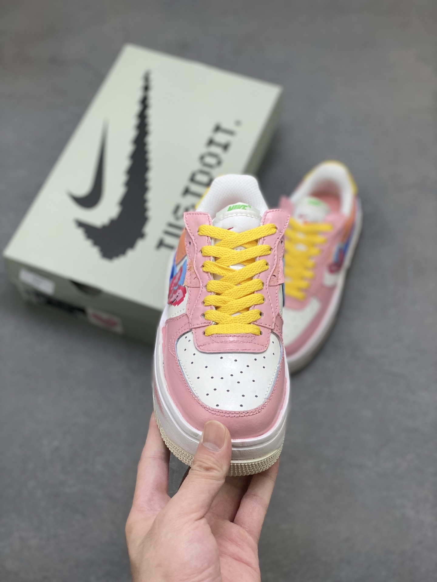Nike Air Force 1 '07 Low Sneakers Pink Butterfly Design - Limited Edition 3 i1754150566136 2803 0 1