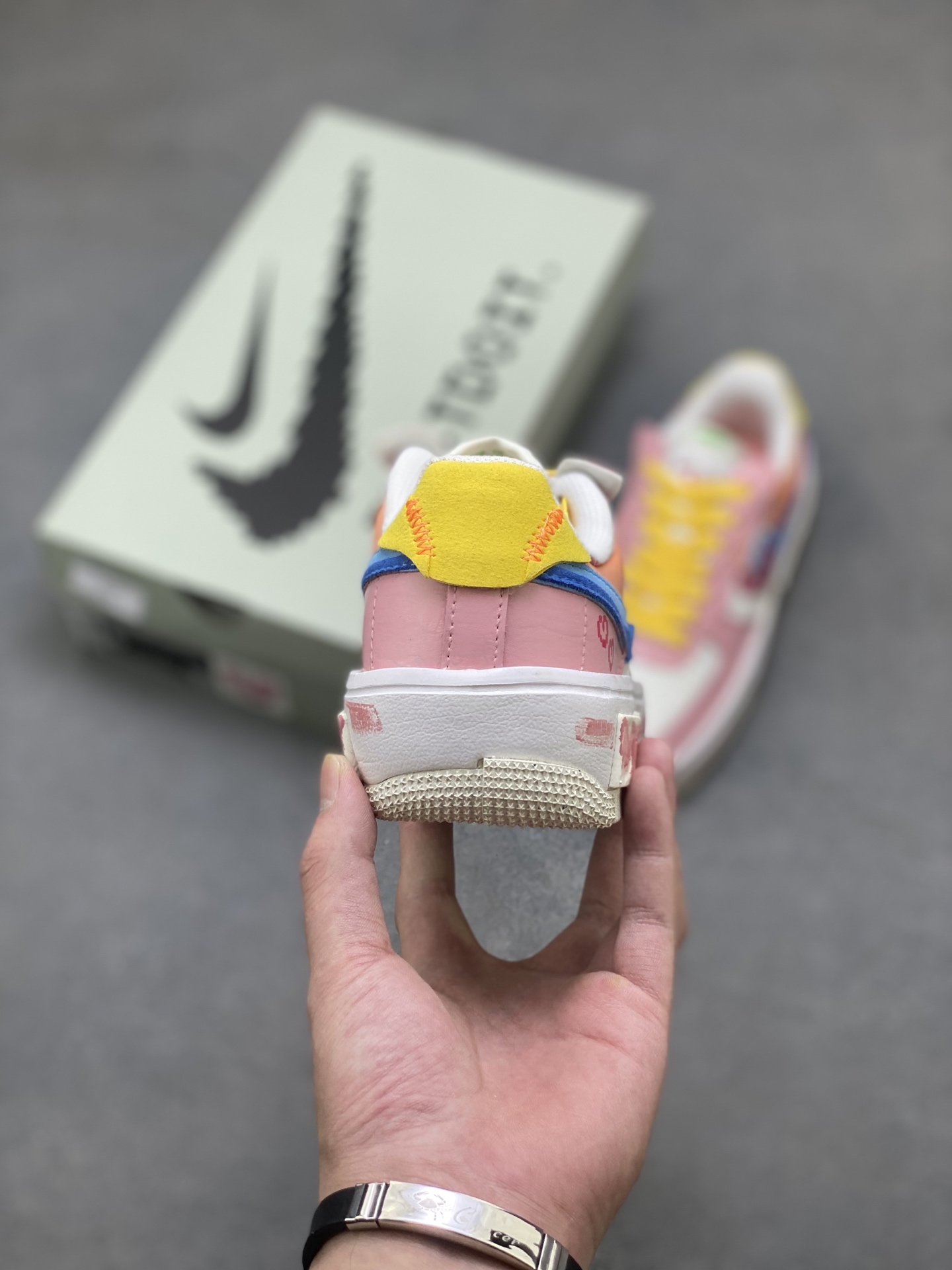 Nike Air Force 1 '07 Low Sneakers Pink Butterfly Design - Limited Edition 5 i1754150566902 3642 0 3