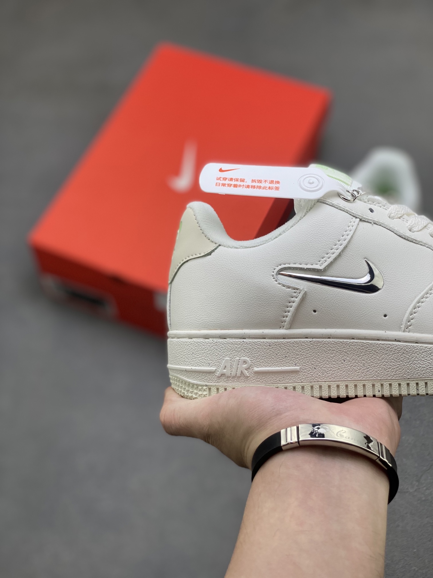 Nike Air Force 1 '07 Low White/Silver Casual Shoes For Men and Women 6 i1754150968732 7190 0 4