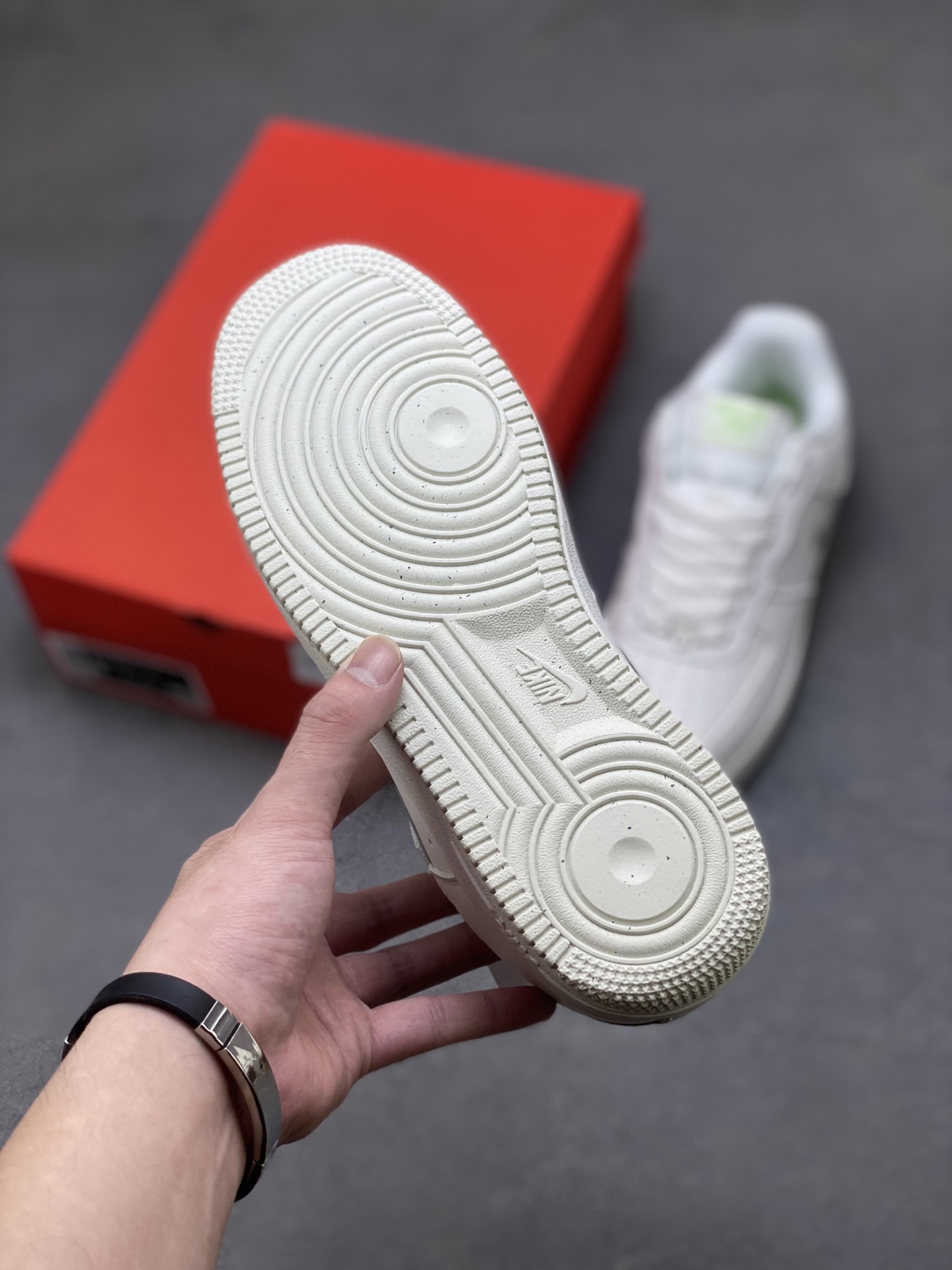 Nike Air Force 1 '07 Low White/Silver Casual Shoes For Men and Women 7 i1754150969520 671 0 5