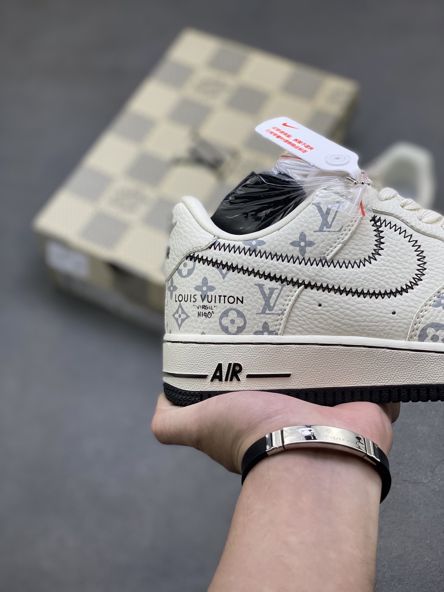 Nike Air Force 1 '07 Low Louis Vuitton Custom Sneakers Limited Edition 6 i1754323772283 7372 0 4