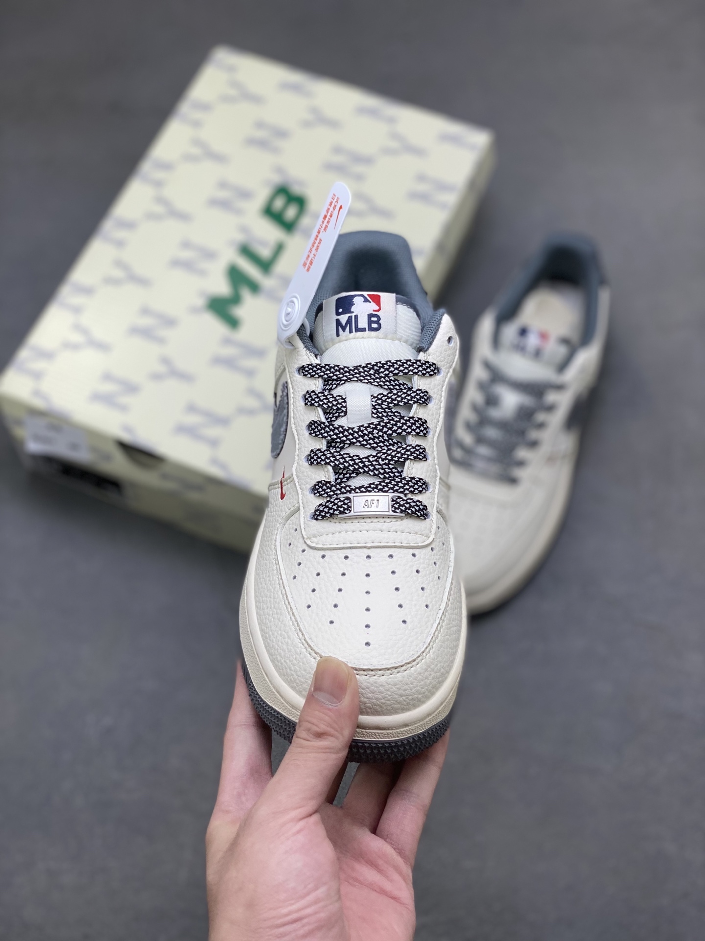 Nike Air Force 1 '07 Low MLB Edition - Limited Release, Premium Comfort 2 i1754323820131 1491 0 1