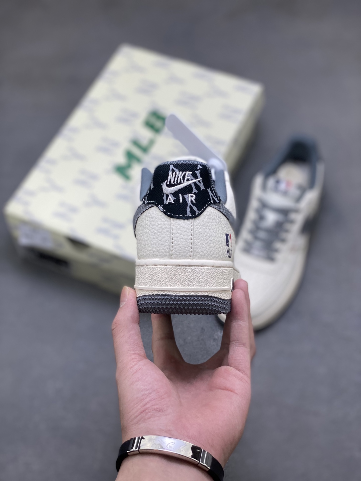 Nike Air Force 1 '07 Low MLB Edition - Limited Release, Premium Comfort 4 i1754323823145 274 0 3