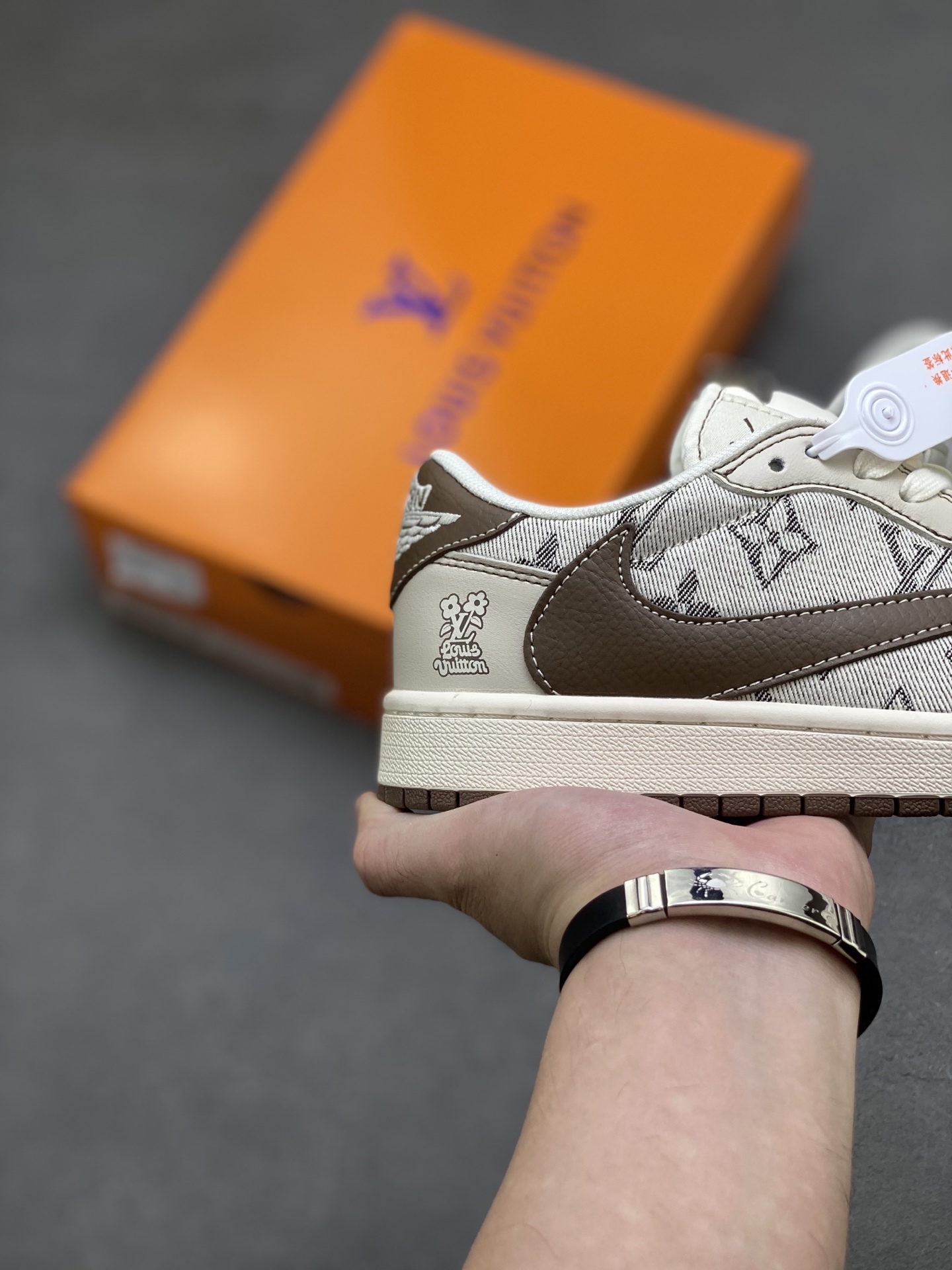 Nike Air Jordan 1 x Travis Scott Custom Low Sneakers 6 i1754324077495 355 0 4