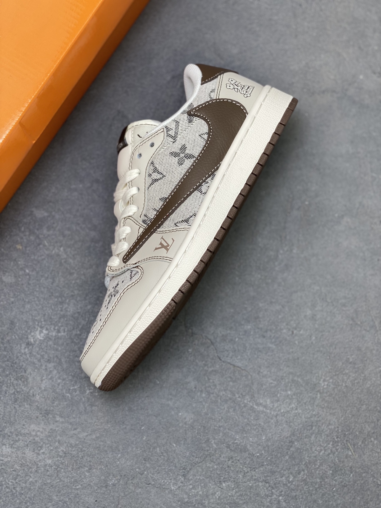 Nike Air Jordan 1 x Travis Scott Custom Low Sneakers 8 i1754324084424 8889 0 6